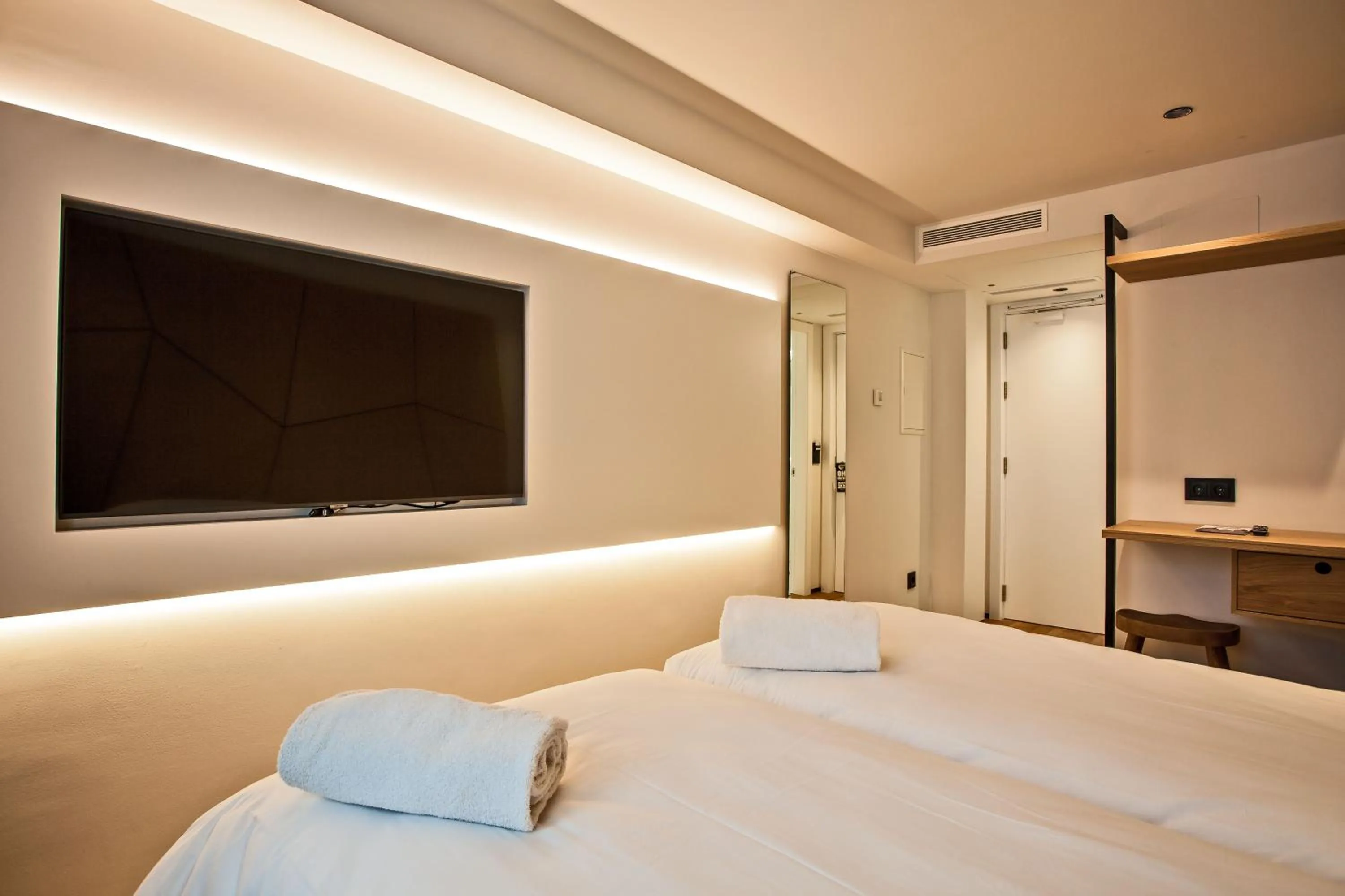 Bed in Hotel Plaza Obradoiro by Bossh! Hotels