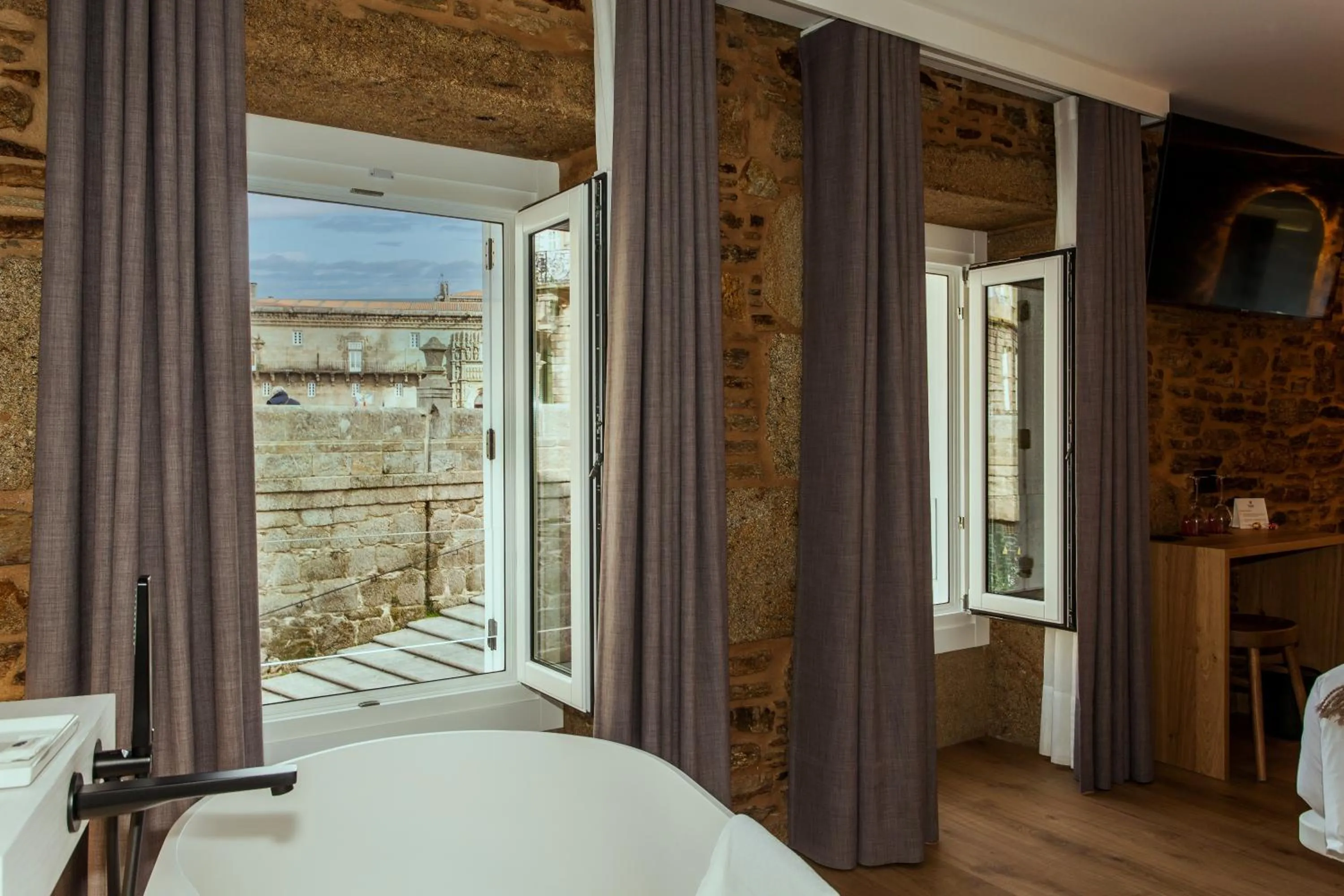 View (from property/room), Bed in Hotel Plaza Obradoiro by Bossh! Hotels