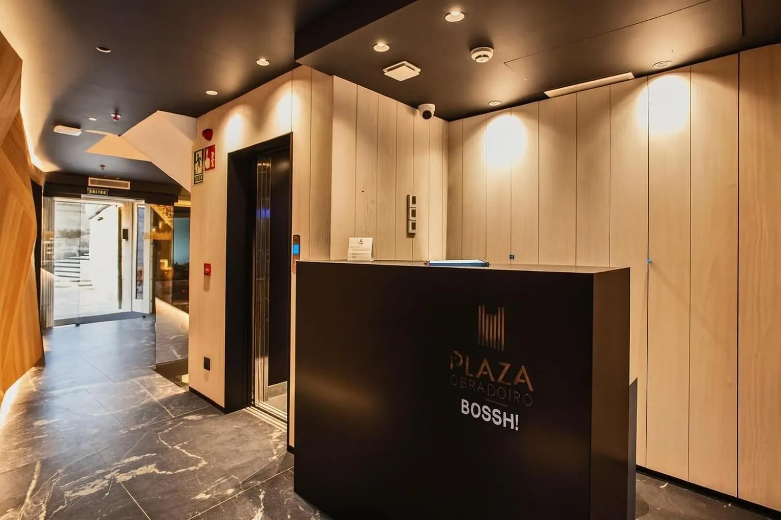 Lobby or reception in Hotel Plaza Obradoiro by Bossh! Hotels