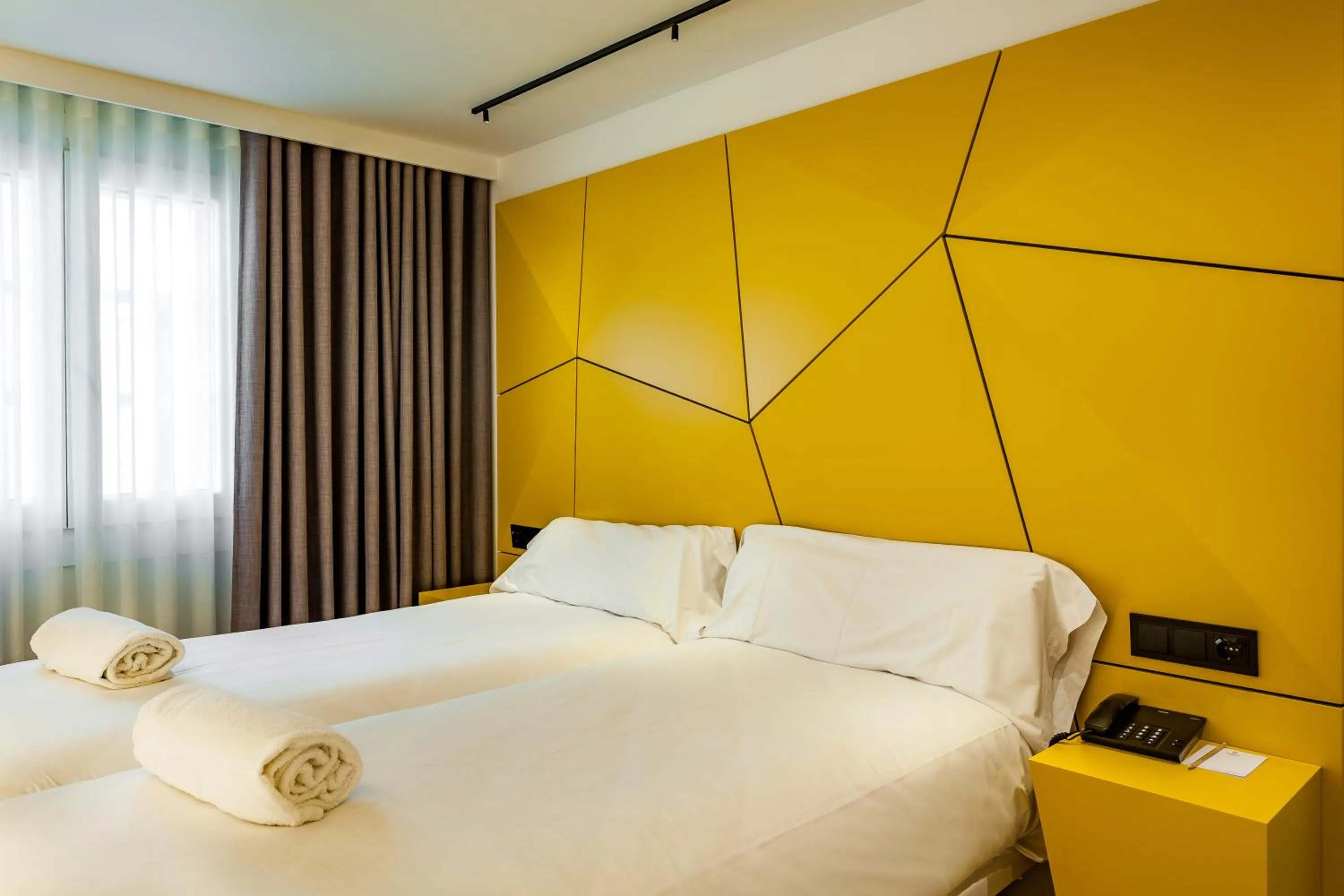 Bed in Hotel Plaza Obradoiro by Bossh! Hotels