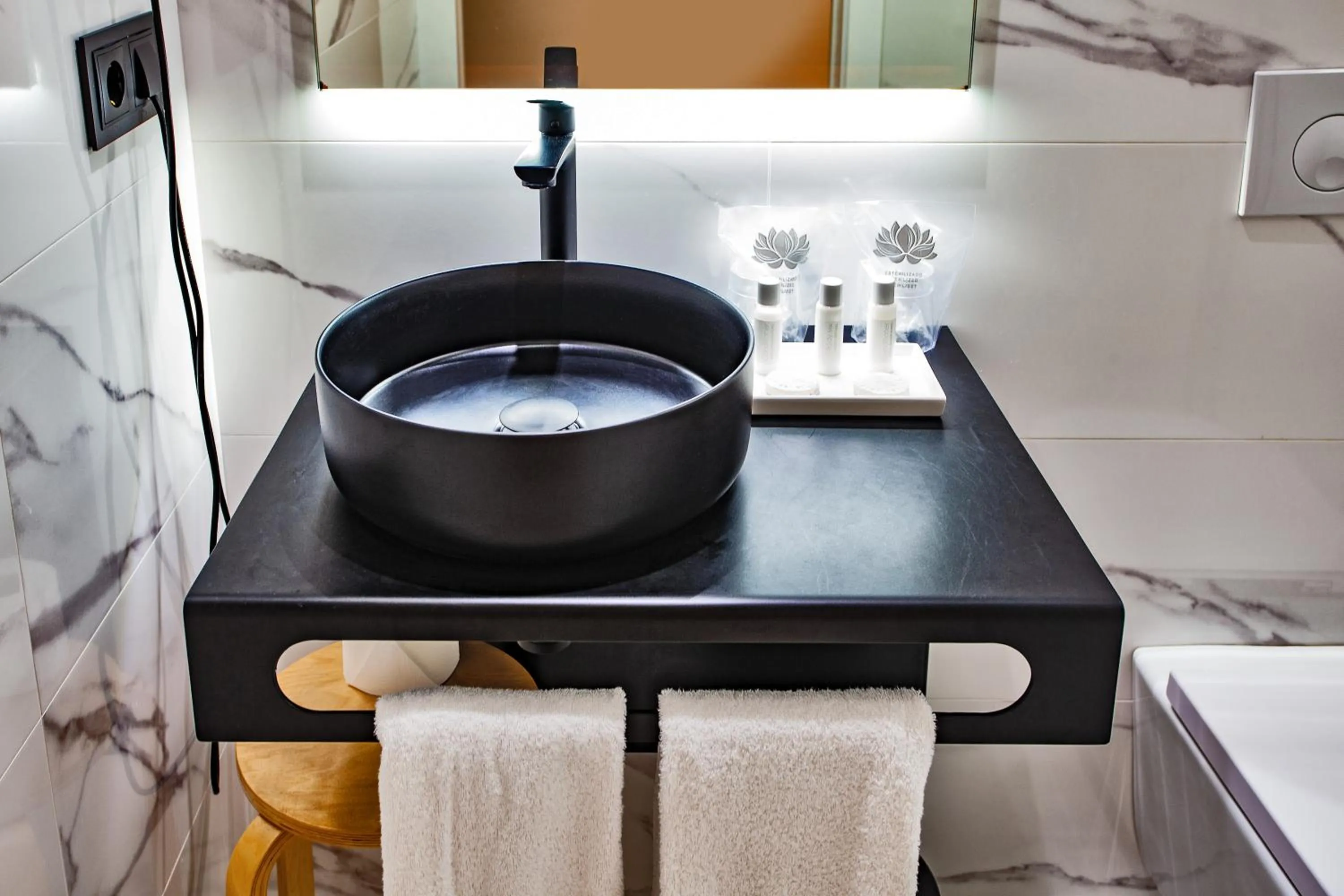 Bathroom in Hotel Plaza Obradoiro by Bossh! Hotels