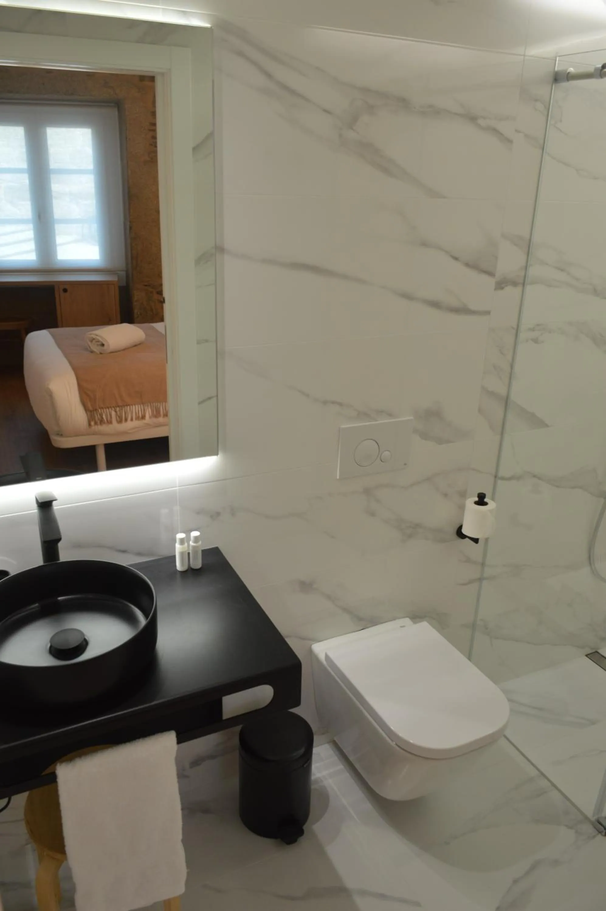 Toilet in Hotel Plaza Obradoiro by Bossh! Hotels