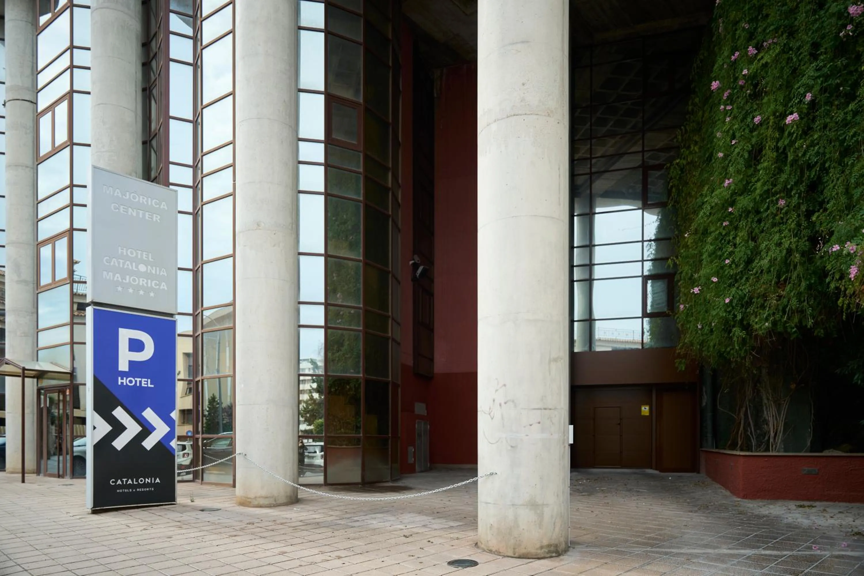 Facade/entrance in Catalonia Majórica