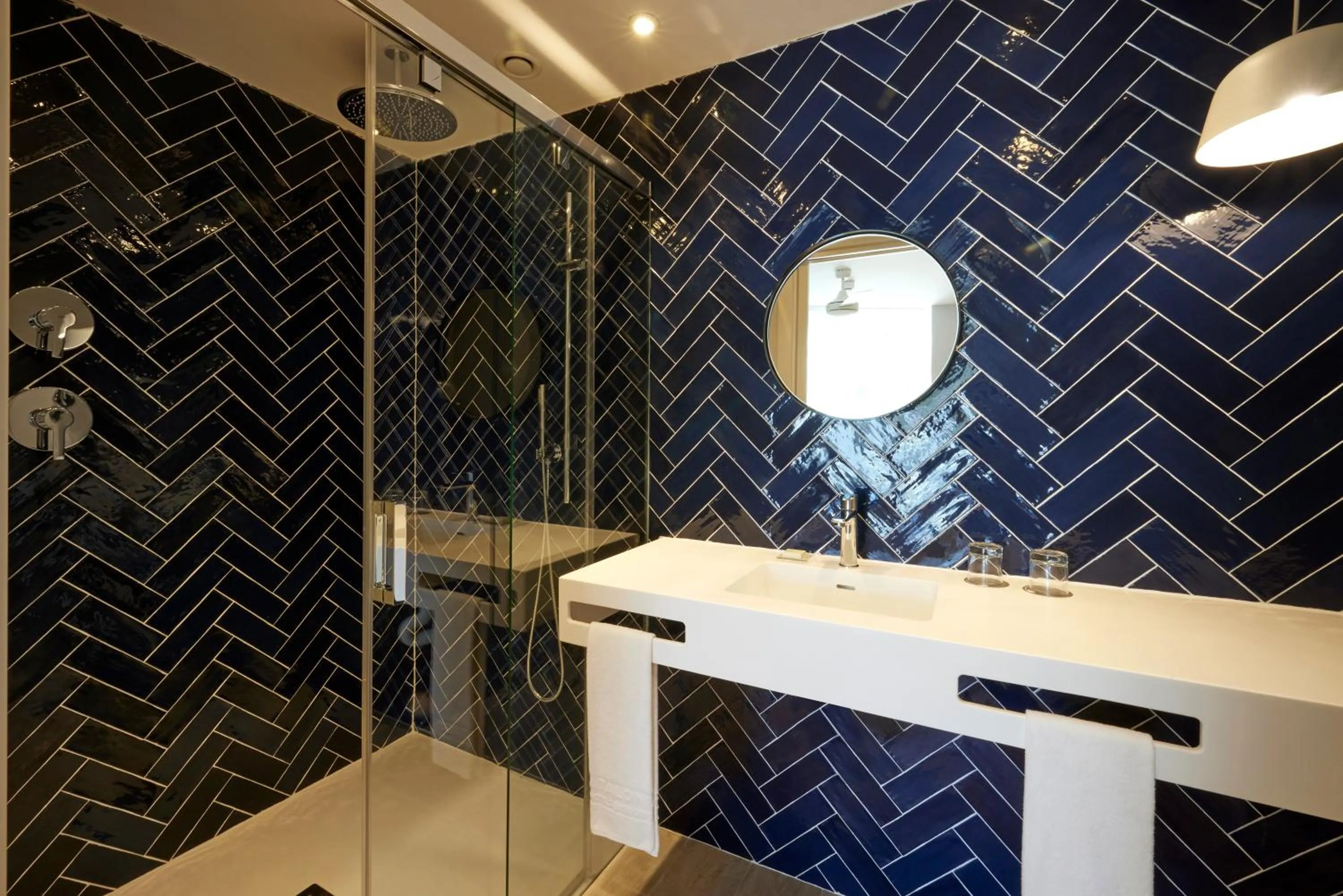 Shower in Catalonia Mirador des Port