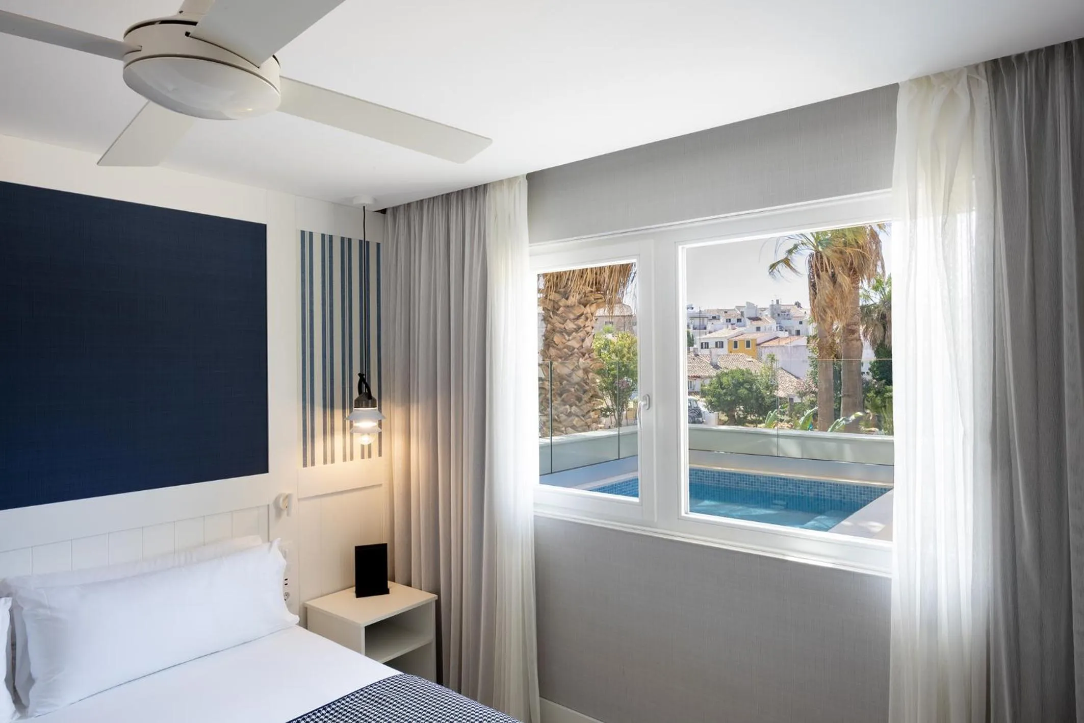 Bed in Catalonia Mirador des Port