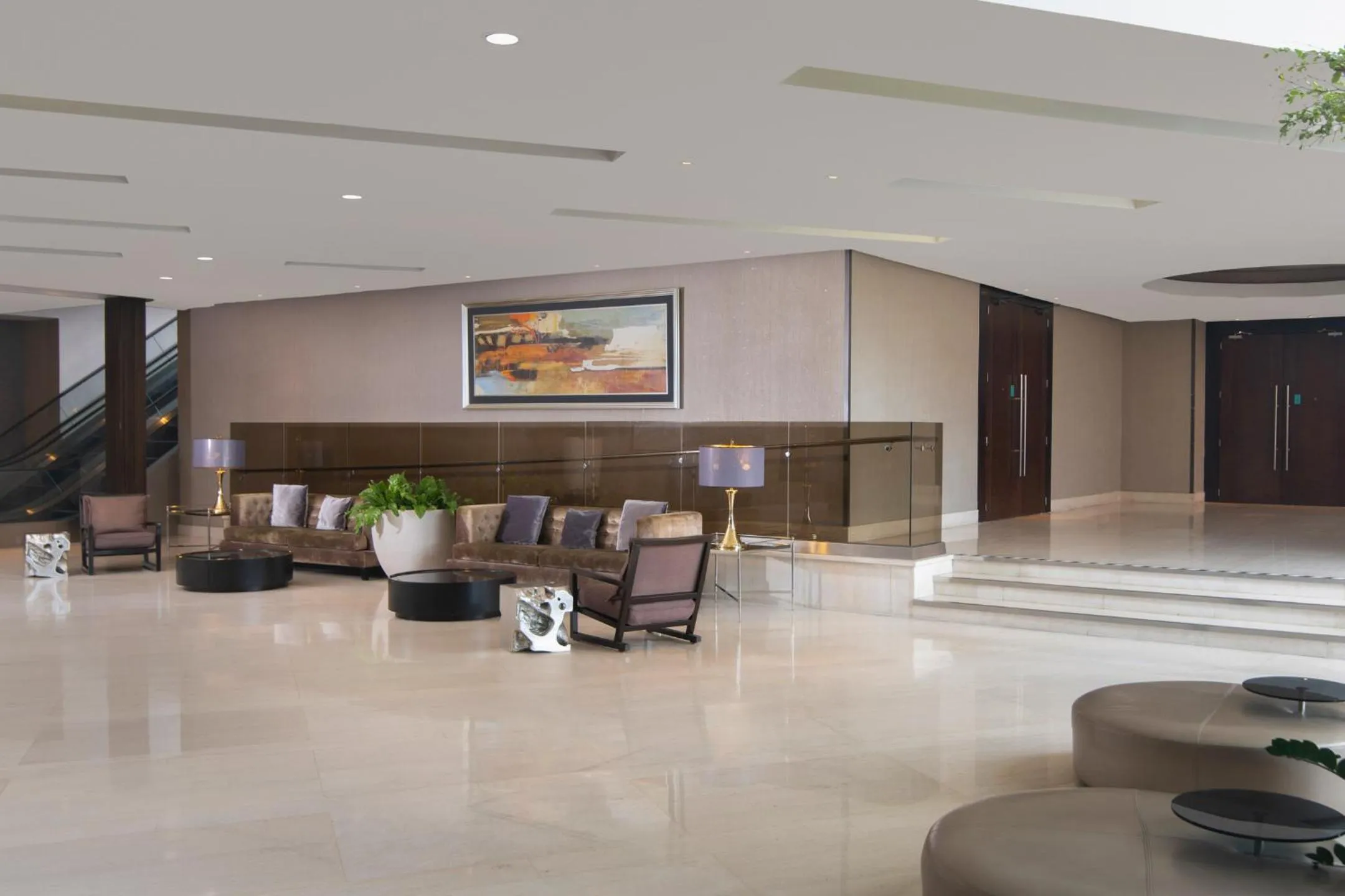 Seating area in Embassy Suites by Hilton Santo Domingo