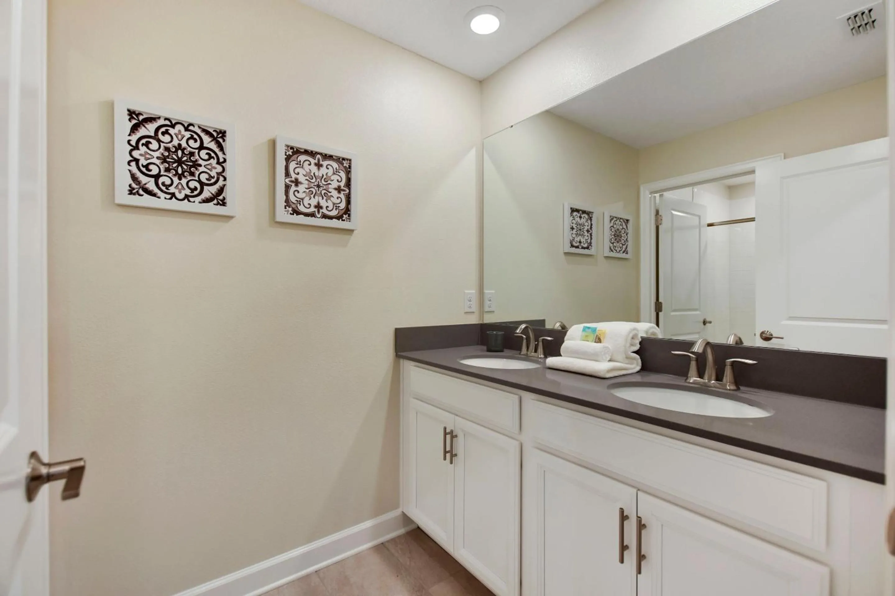 Property building in Barefoot Breeze - Storey Lake By Shine Villas #833