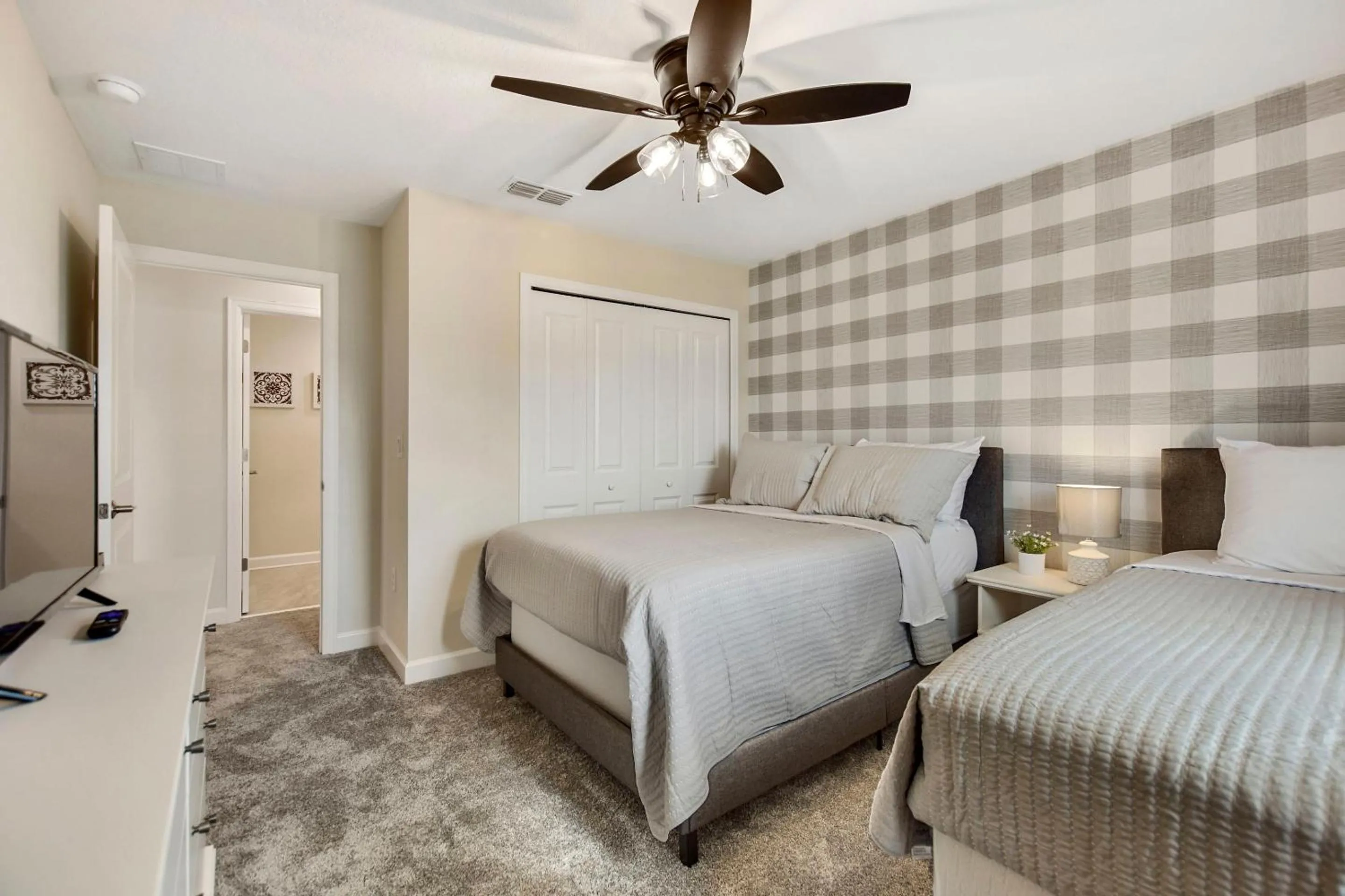 Property building, Bed in Barefoot Breeze - Storey Lake By Shine Villas #833