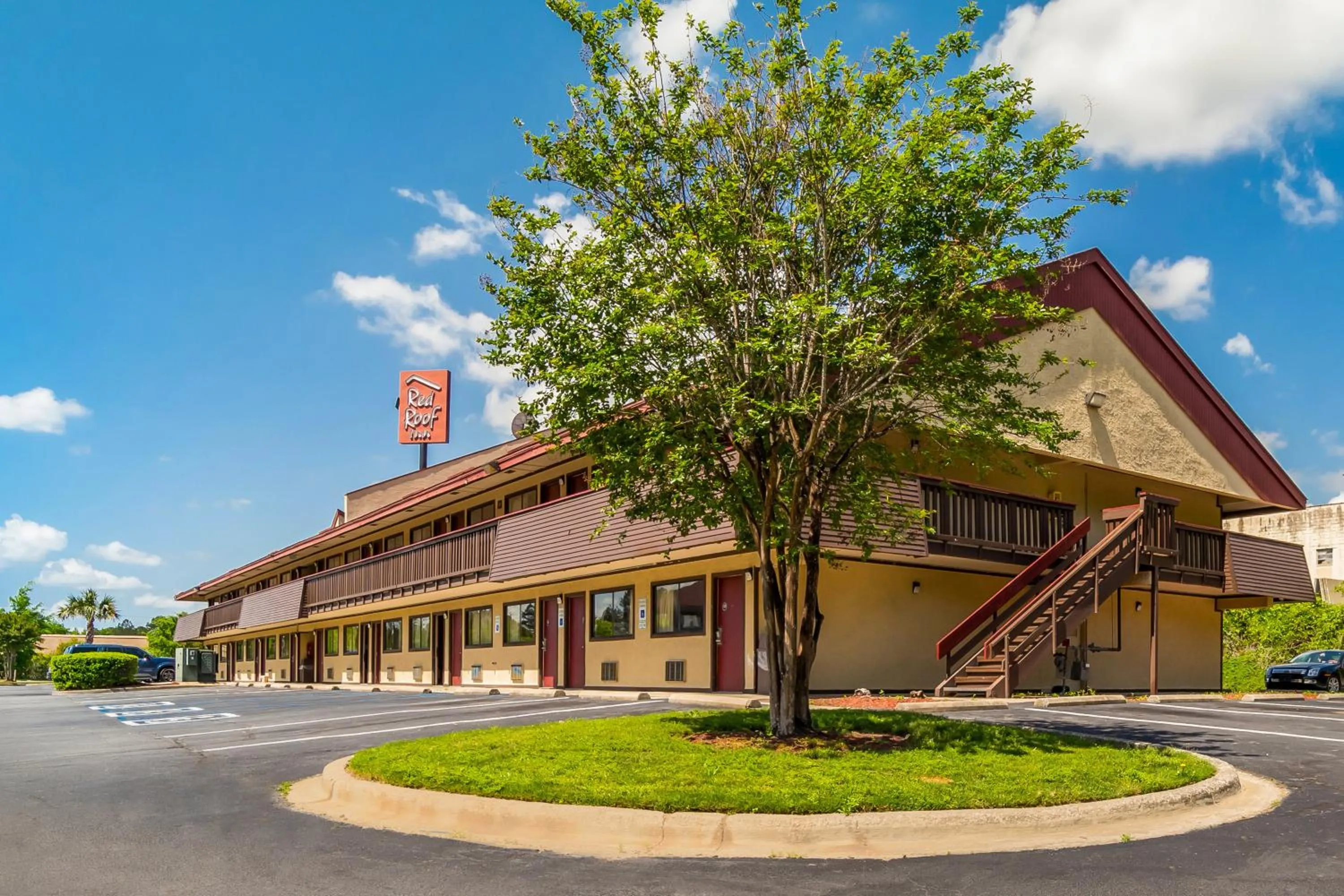 Property building in Red Roof Inn Columbia East - Ft Jackson