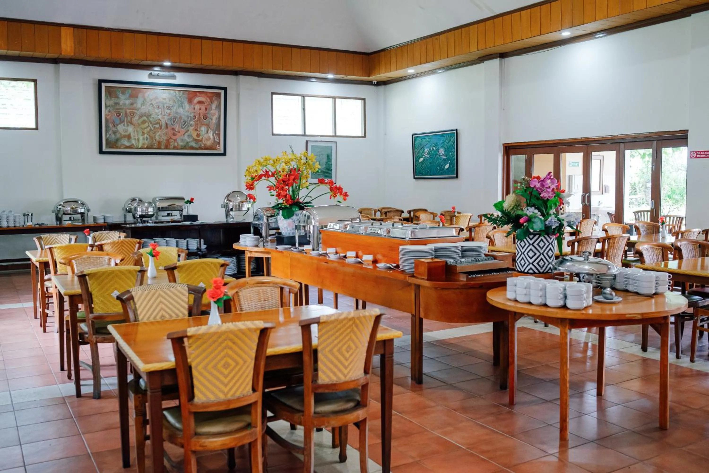 Restaurant/places to eat in Lembah Ciater Resort Managed by Sahid