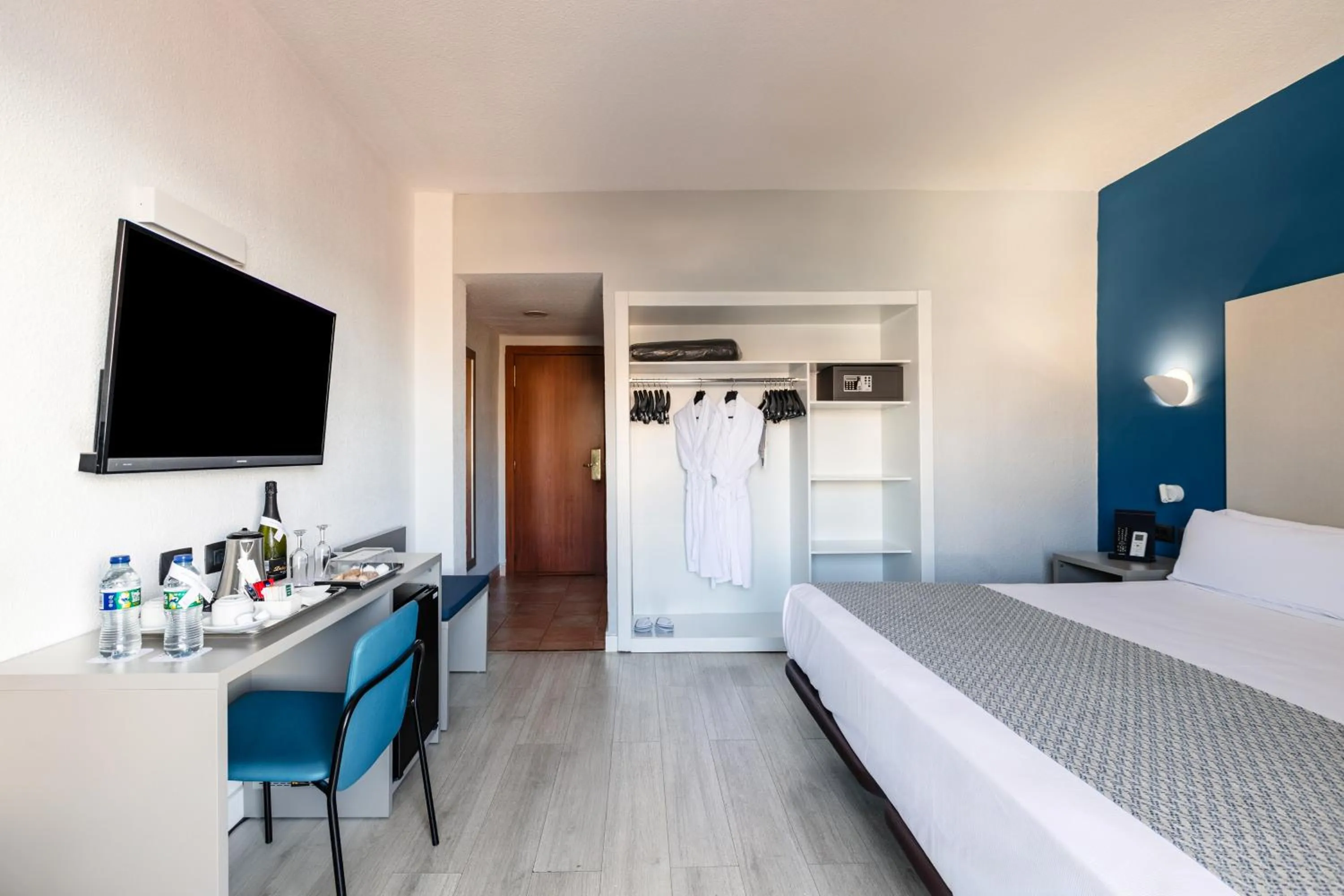 Bed in Catalonia Punta del Rey