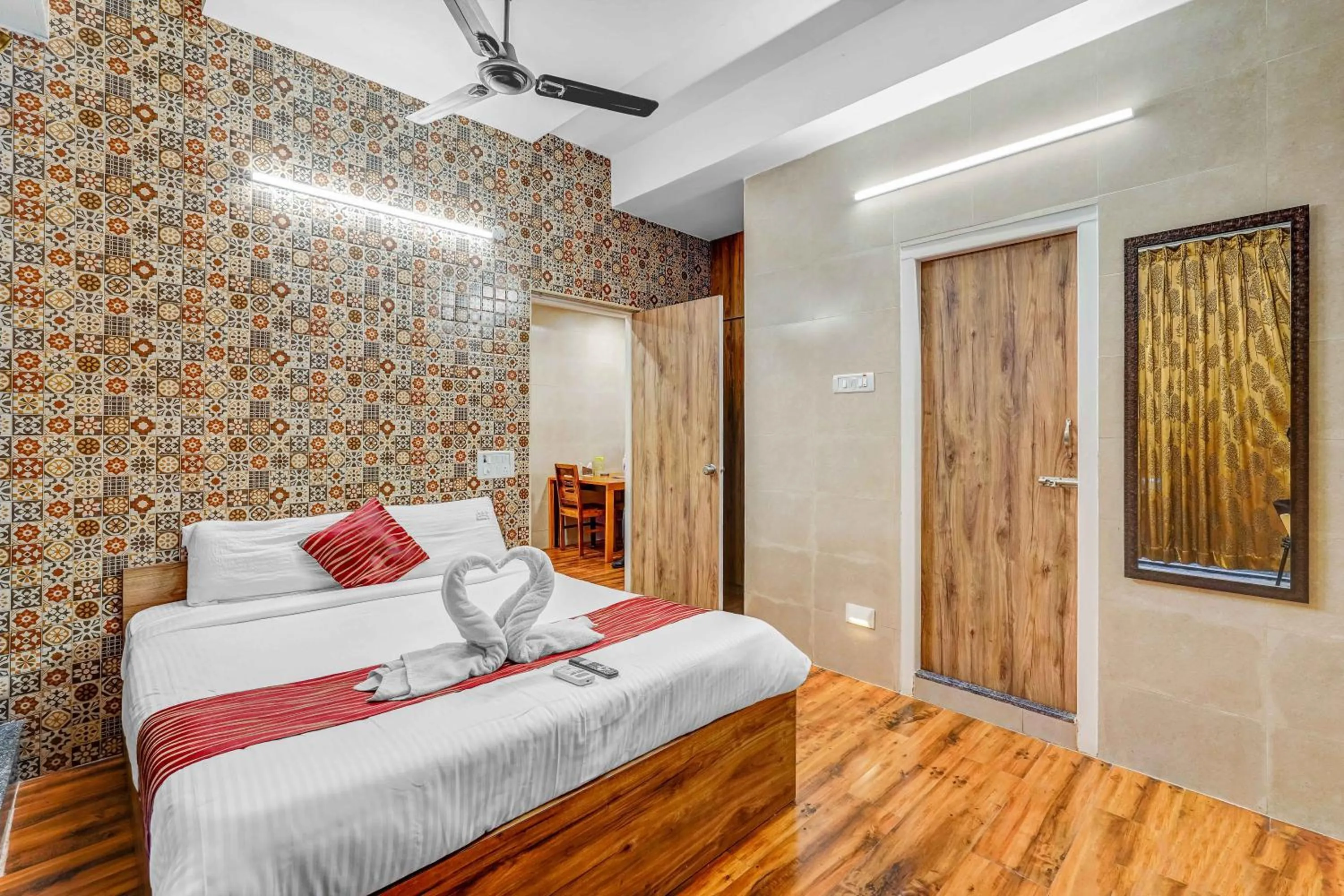 Restaurant/places to eat, Bed in Season 4 Residences - 1BHK furnished apartments (near Apollo Proton, Tidal park)