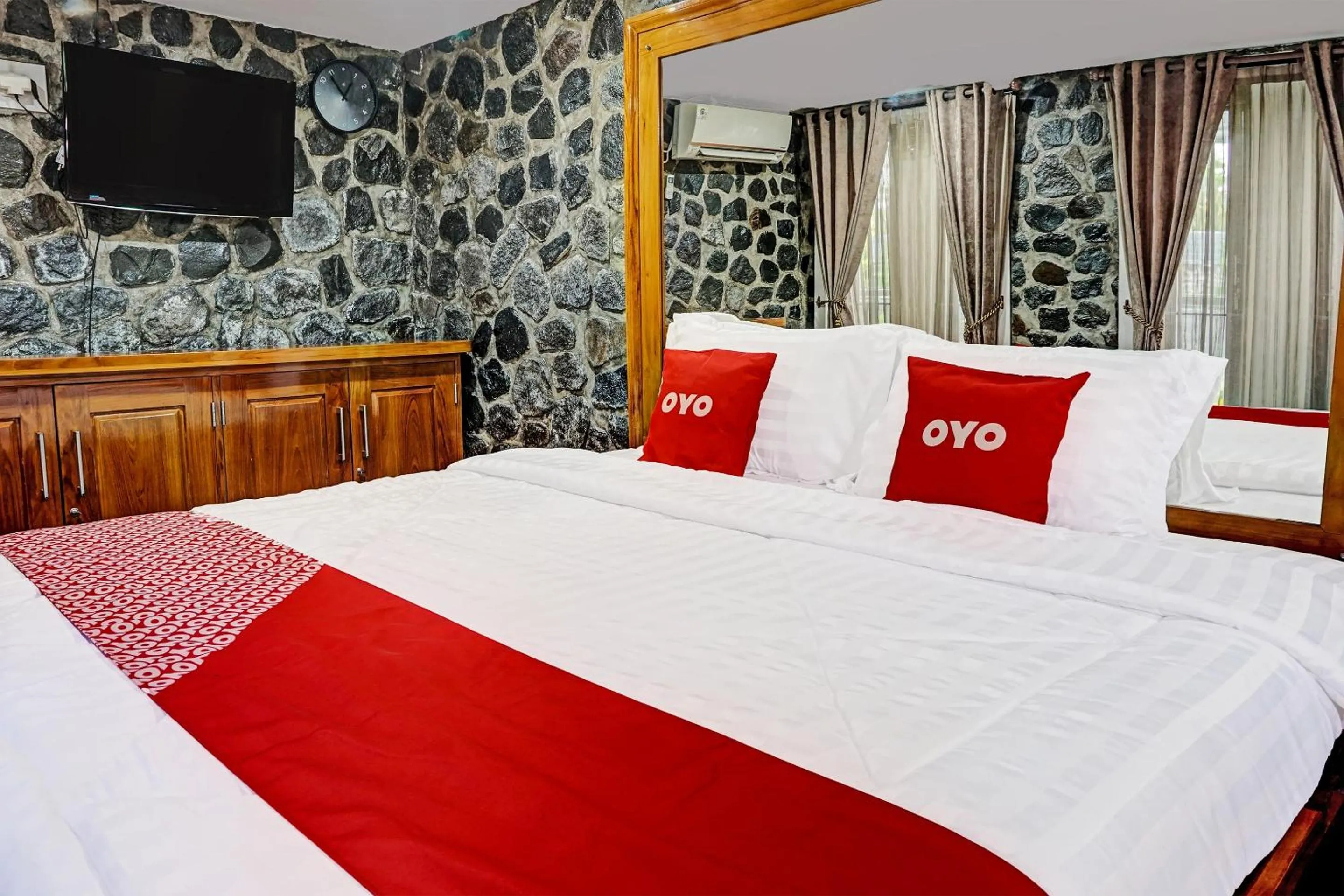 Bedroom, Bed in Hotel O Juanda Homestay Syariah