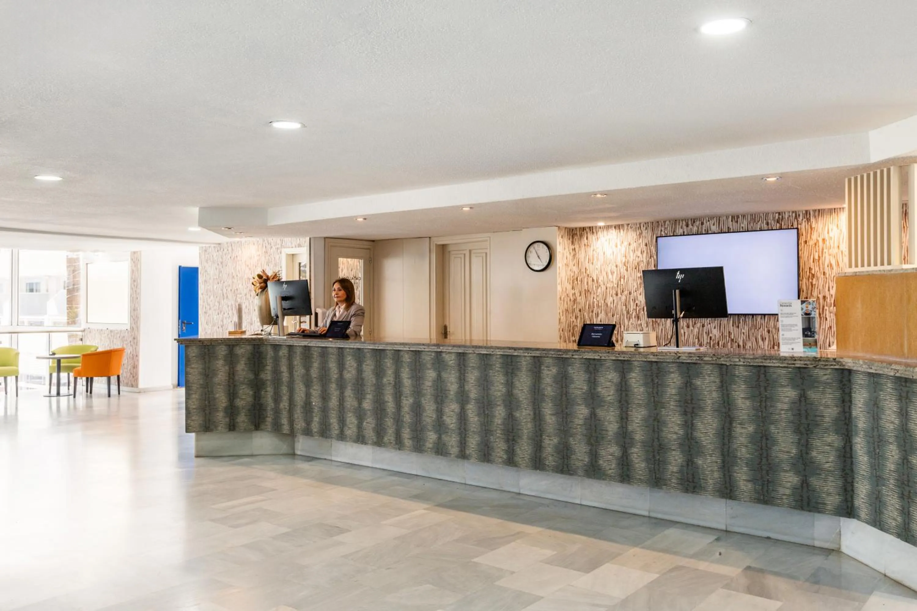 Lobby or reception in Catalonia Oro Negro