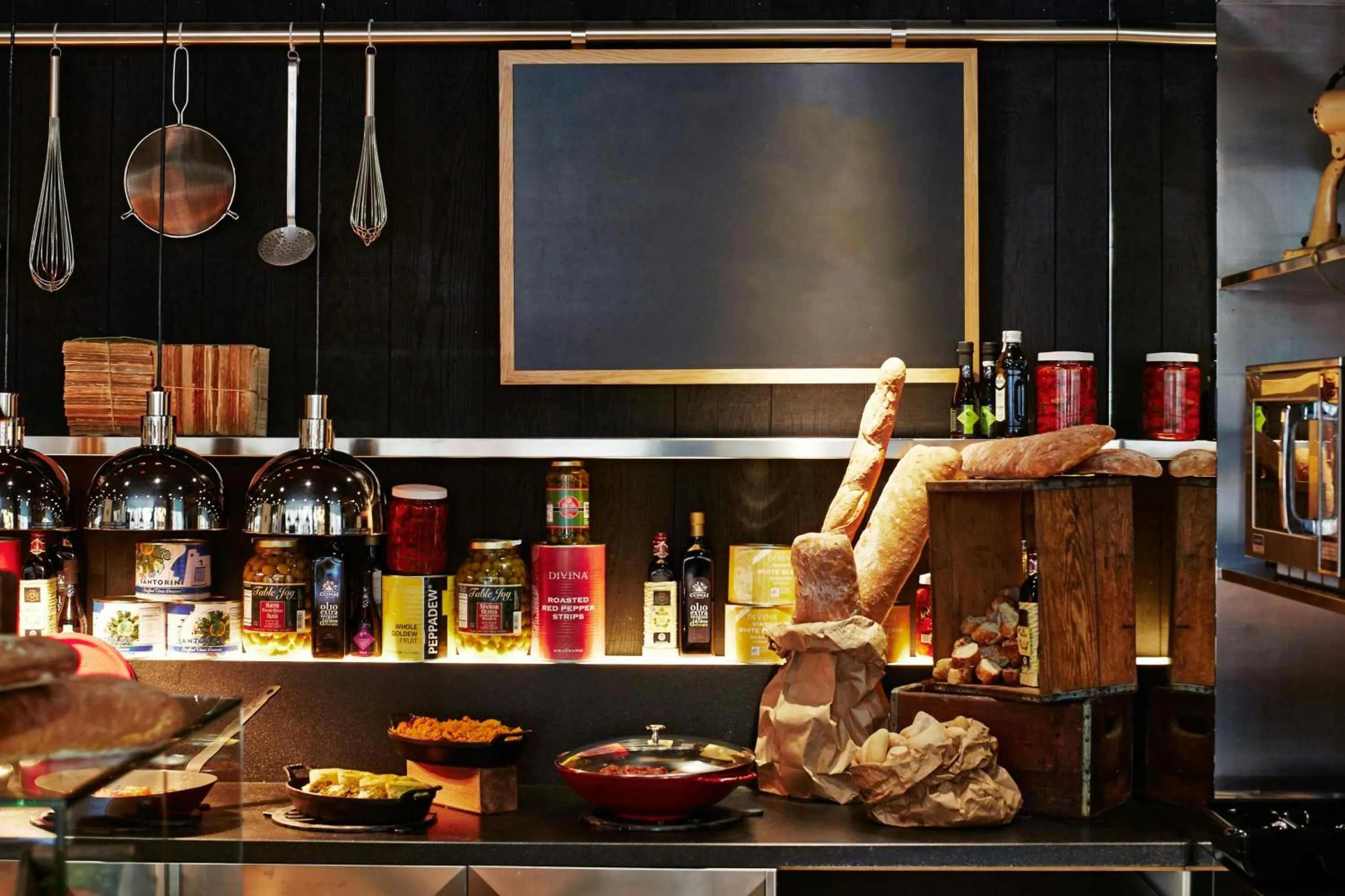 Restaurant/places to eat in citizenM New York Times Square