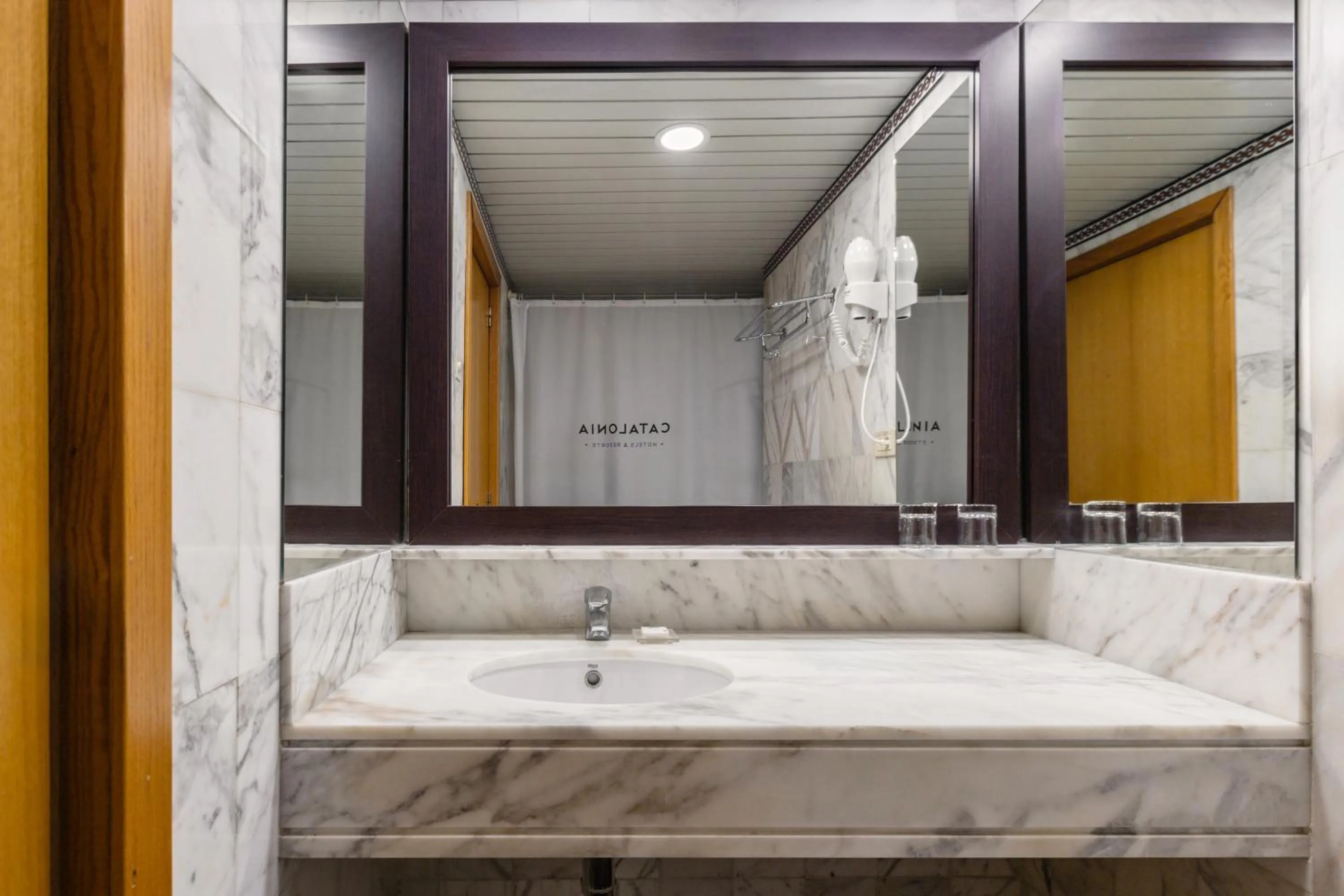 Bathroom in Catalonia Las Vegas - Adults Only