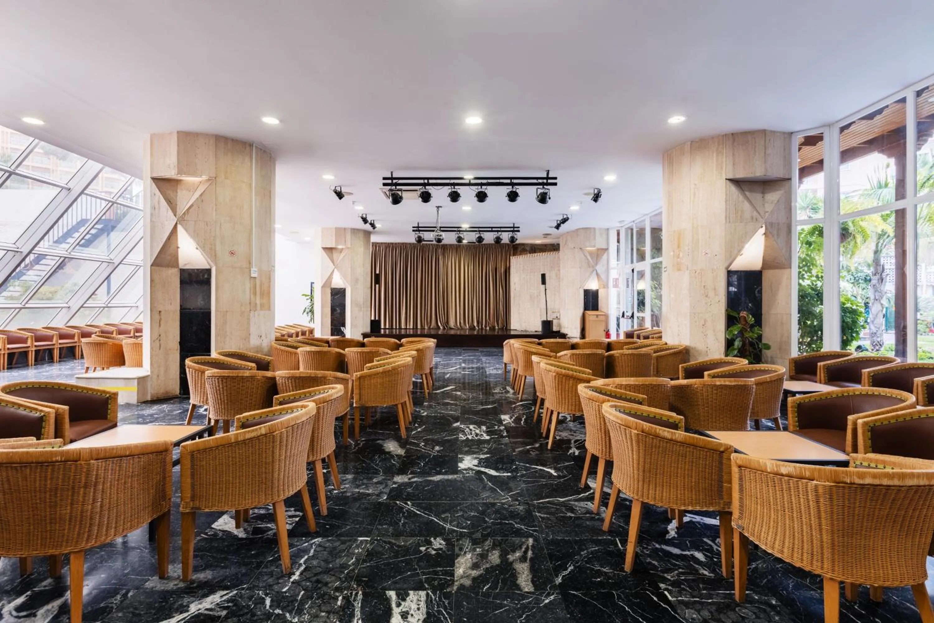 Lounge or bar in Catalonia Las Vegas - Adults Only