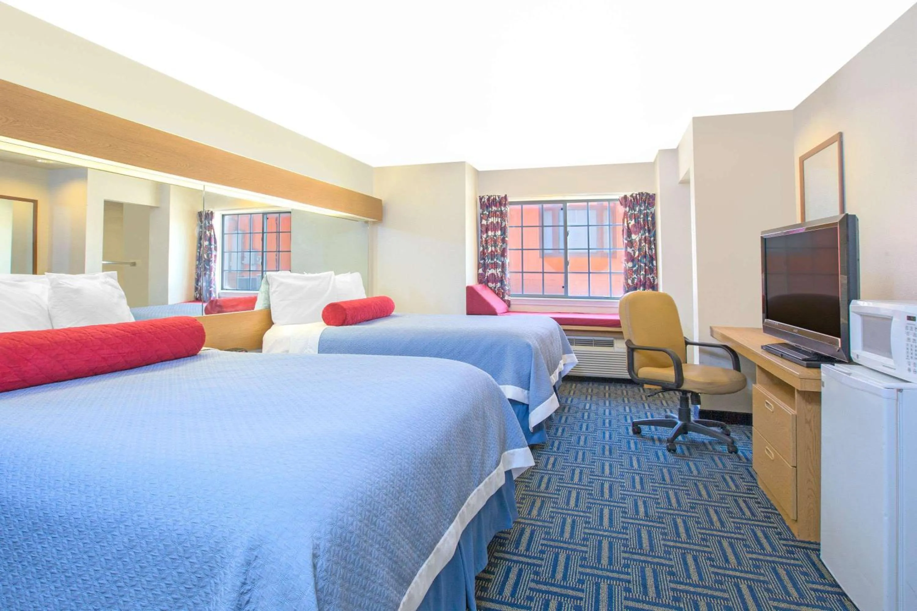 Photo of the whole room, Bed in Quality Inn Sallisaw