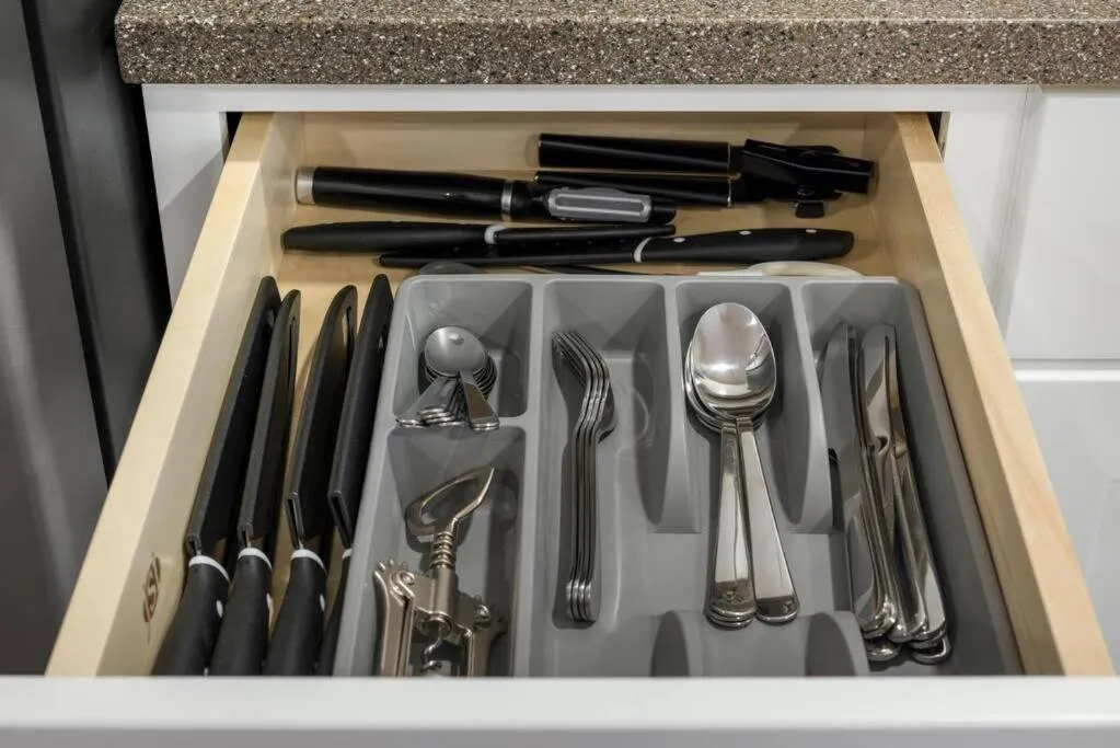 Kitchen or kitchenette in Barnwood Suite - Main Street Lodge in Berlin