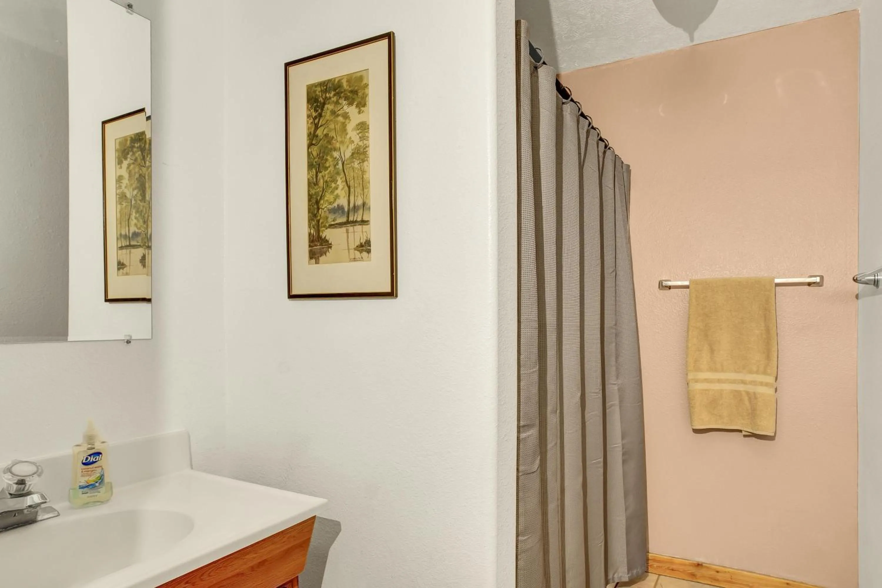 Photo of the whole room in Ranchette Ponderosa - The Freemont #2 at Wind Walker Homestead