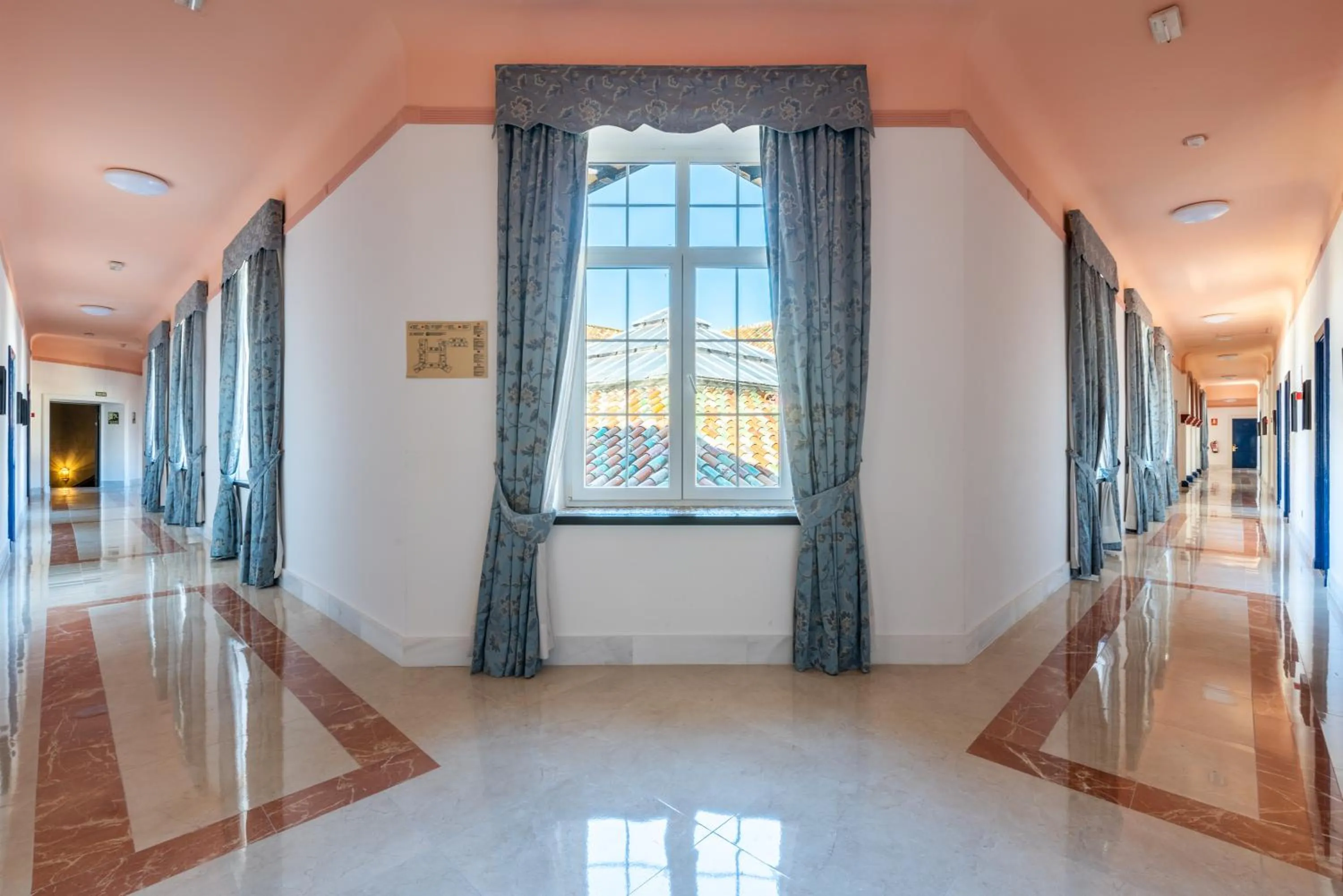 Property building in Globales Reina Cristina