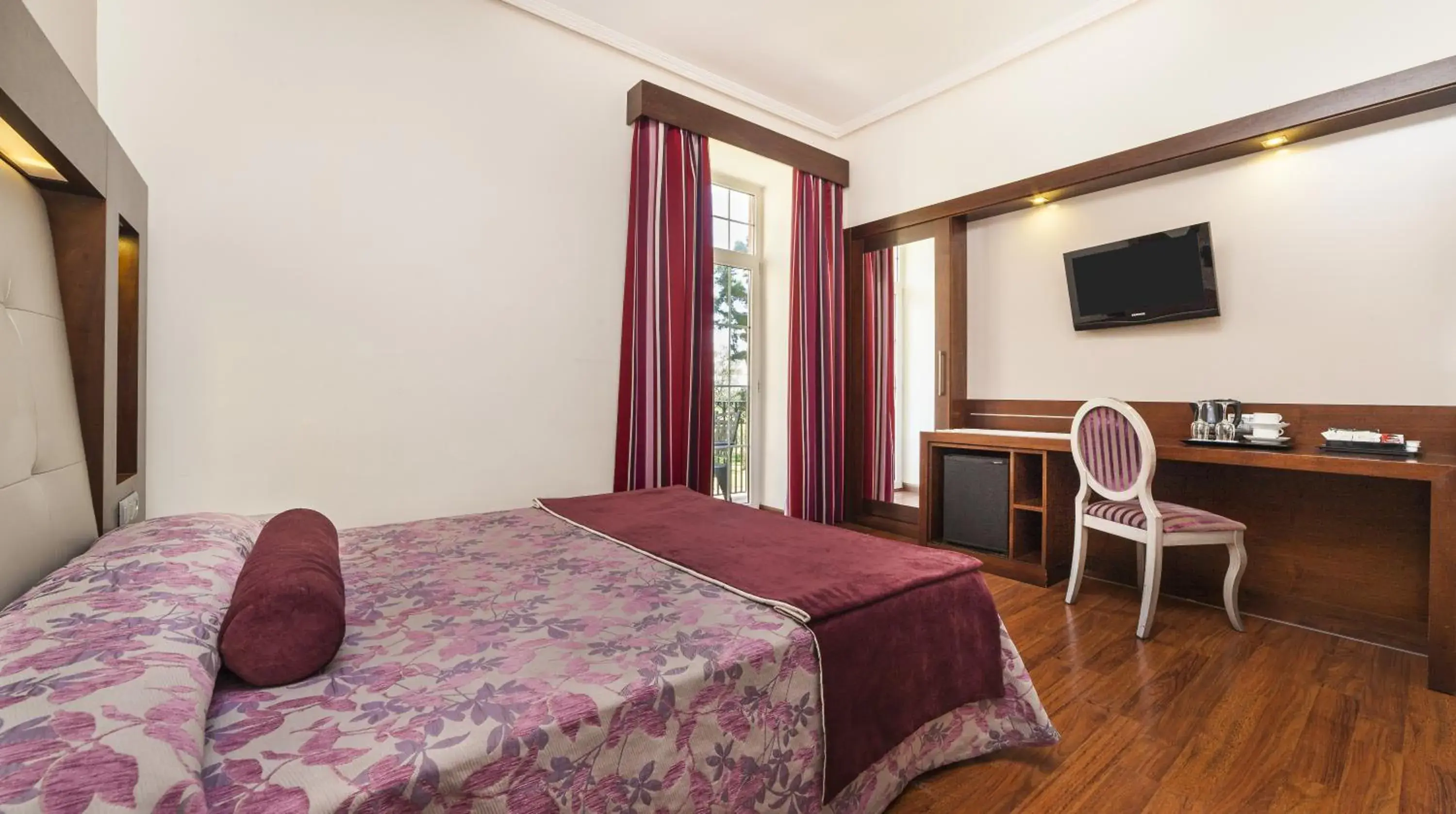 Executive Double Room in Globales Reina Cristina Executive Double Room in Globales Reina Cristina