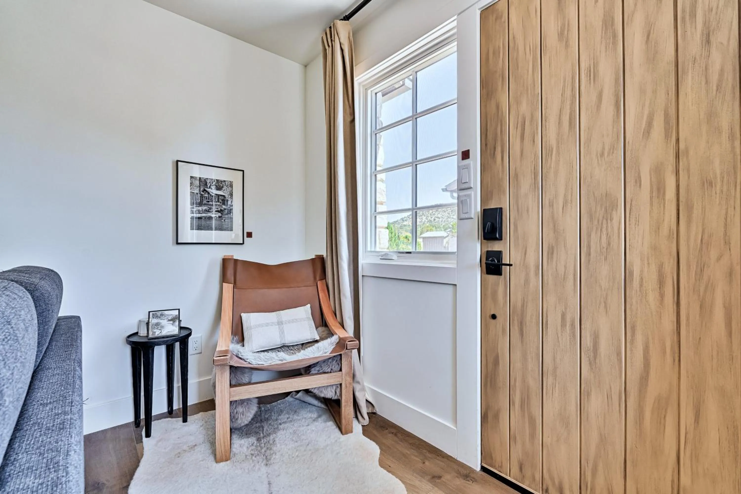 Seating area in Inn History Grand Canyon Cabin