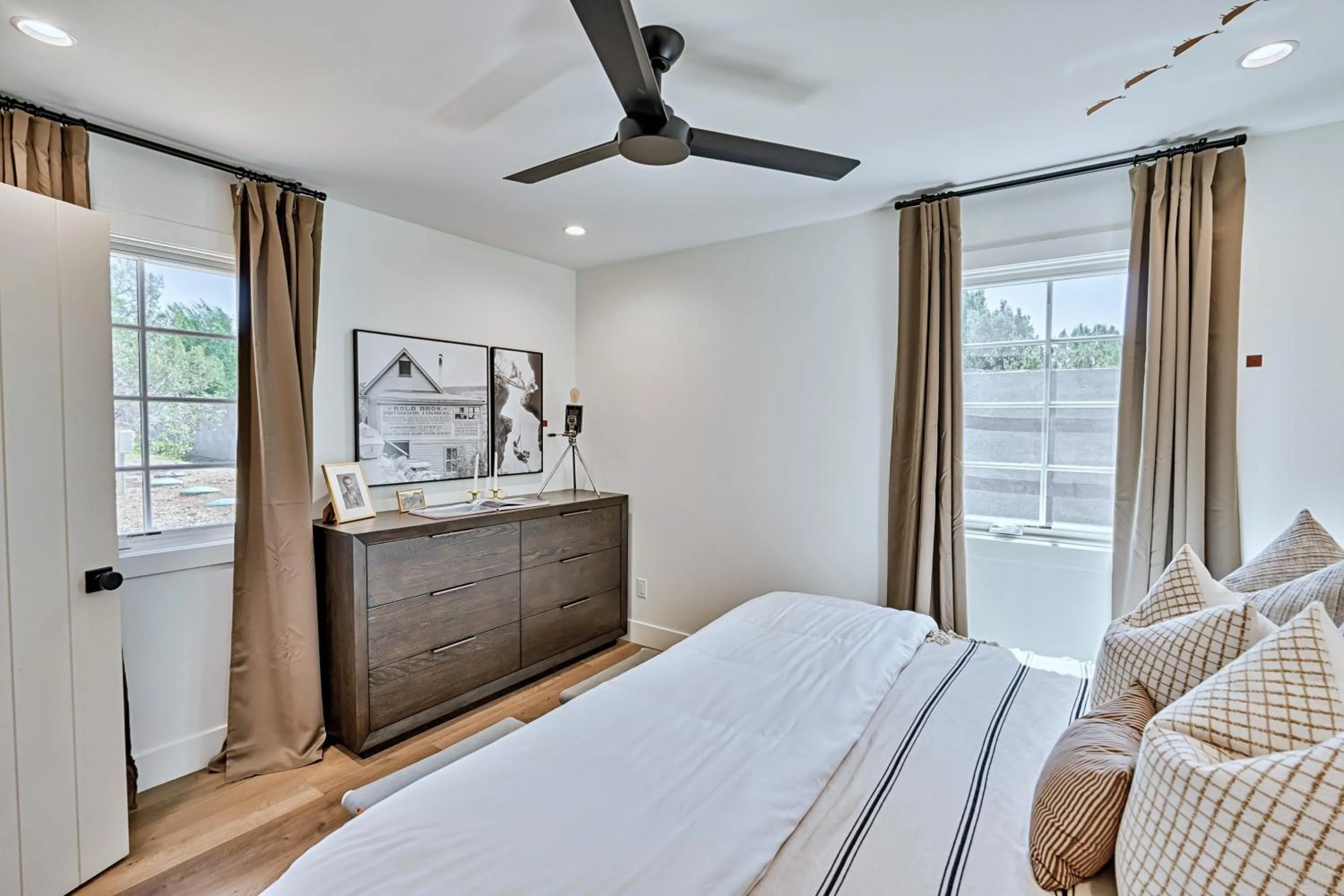 Bedroom, Bed in Inn History Grand Canyon Cabin