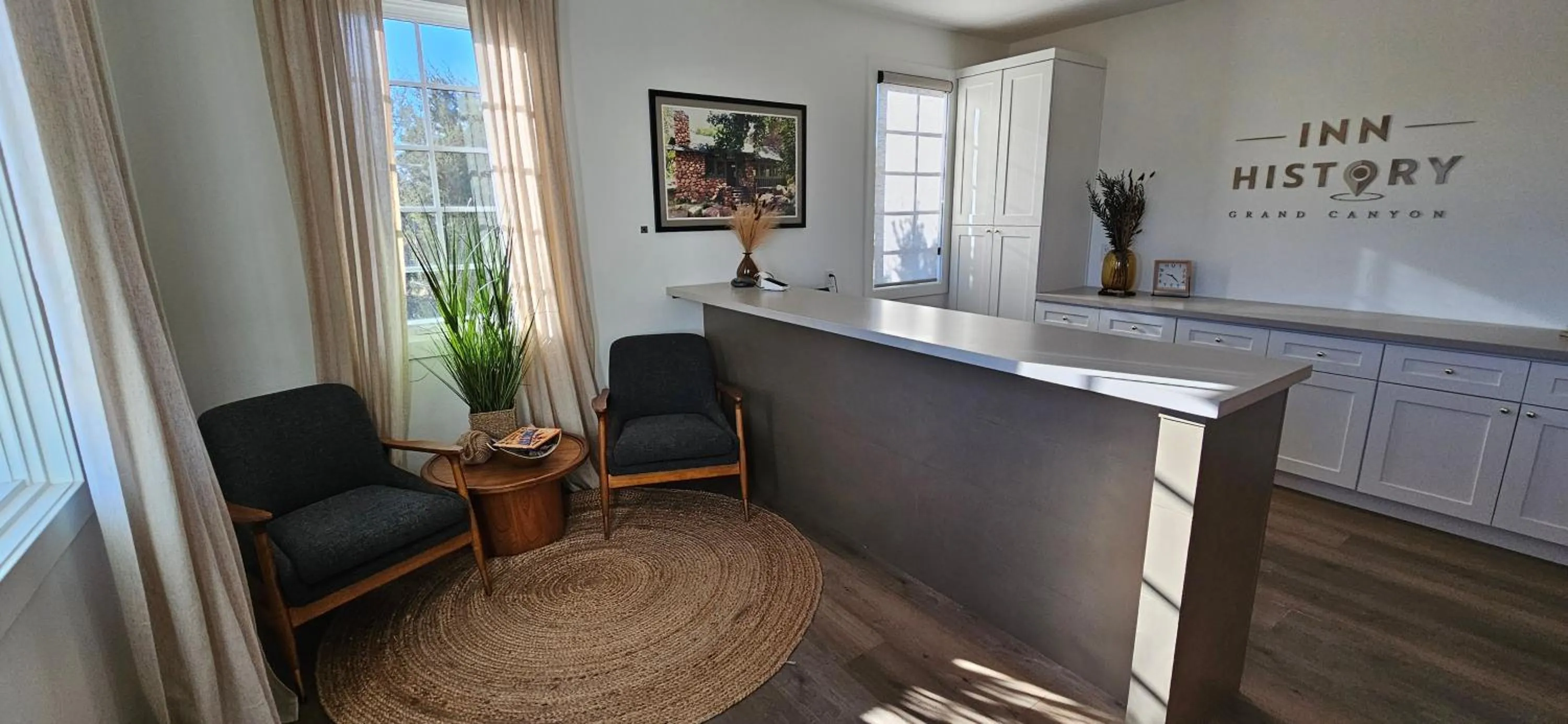 Property building in Inn History Grand Canyon Cabin