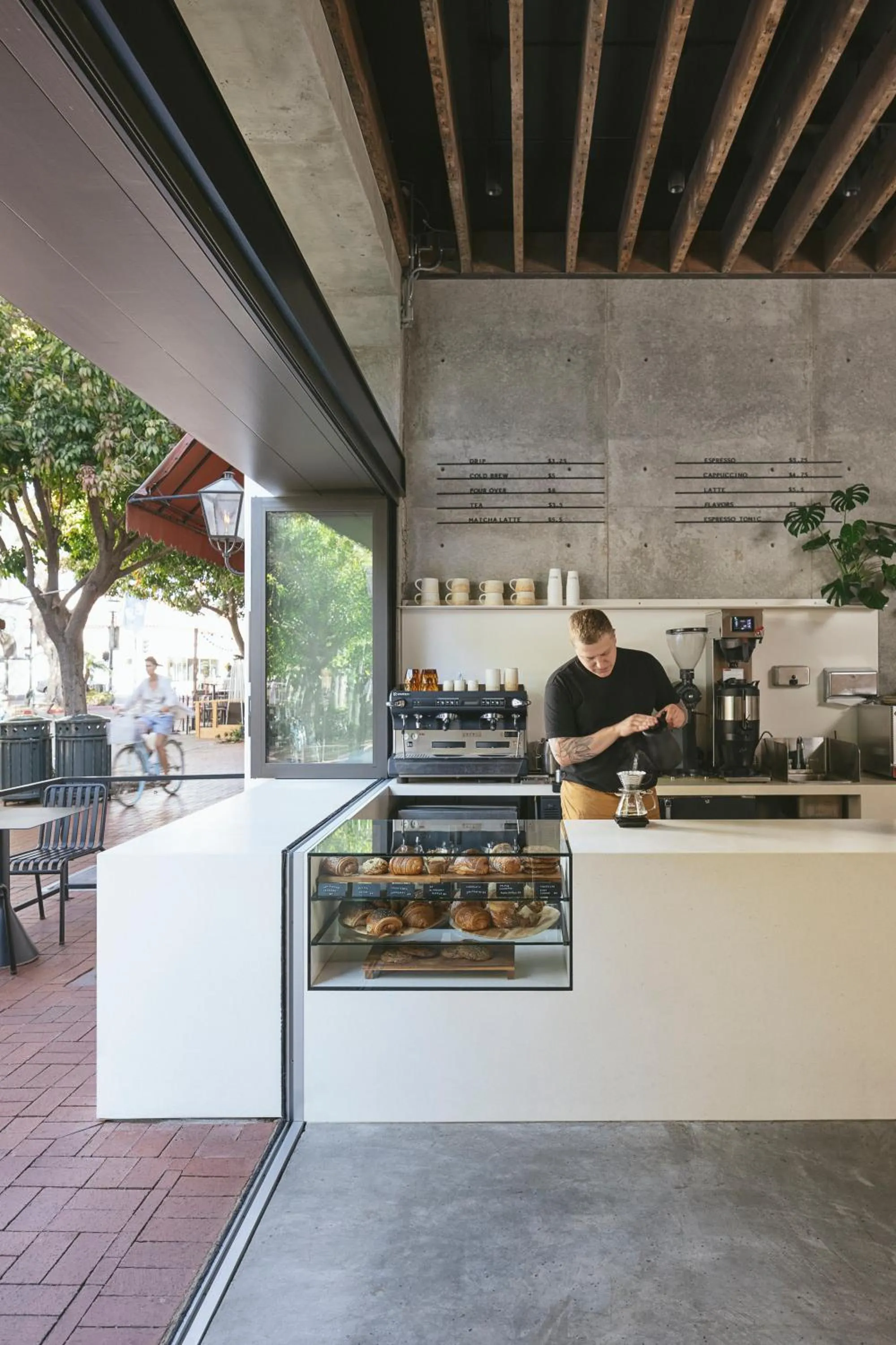 Coffee/tea facilities in Drift Santa Barbara, a Member of Design Hotels