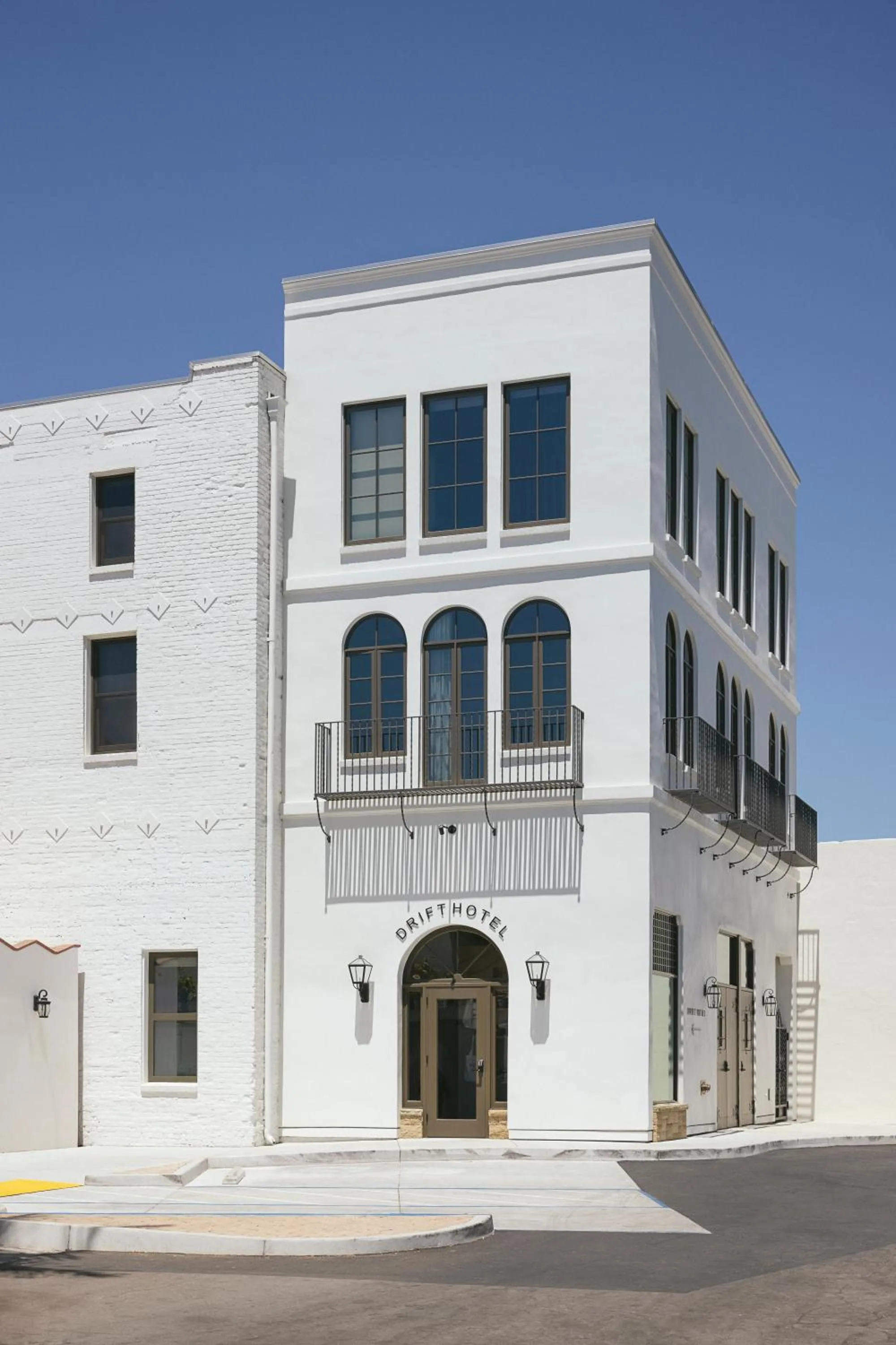Property building in Drift Santa Barbara, a Member of Design Hotels