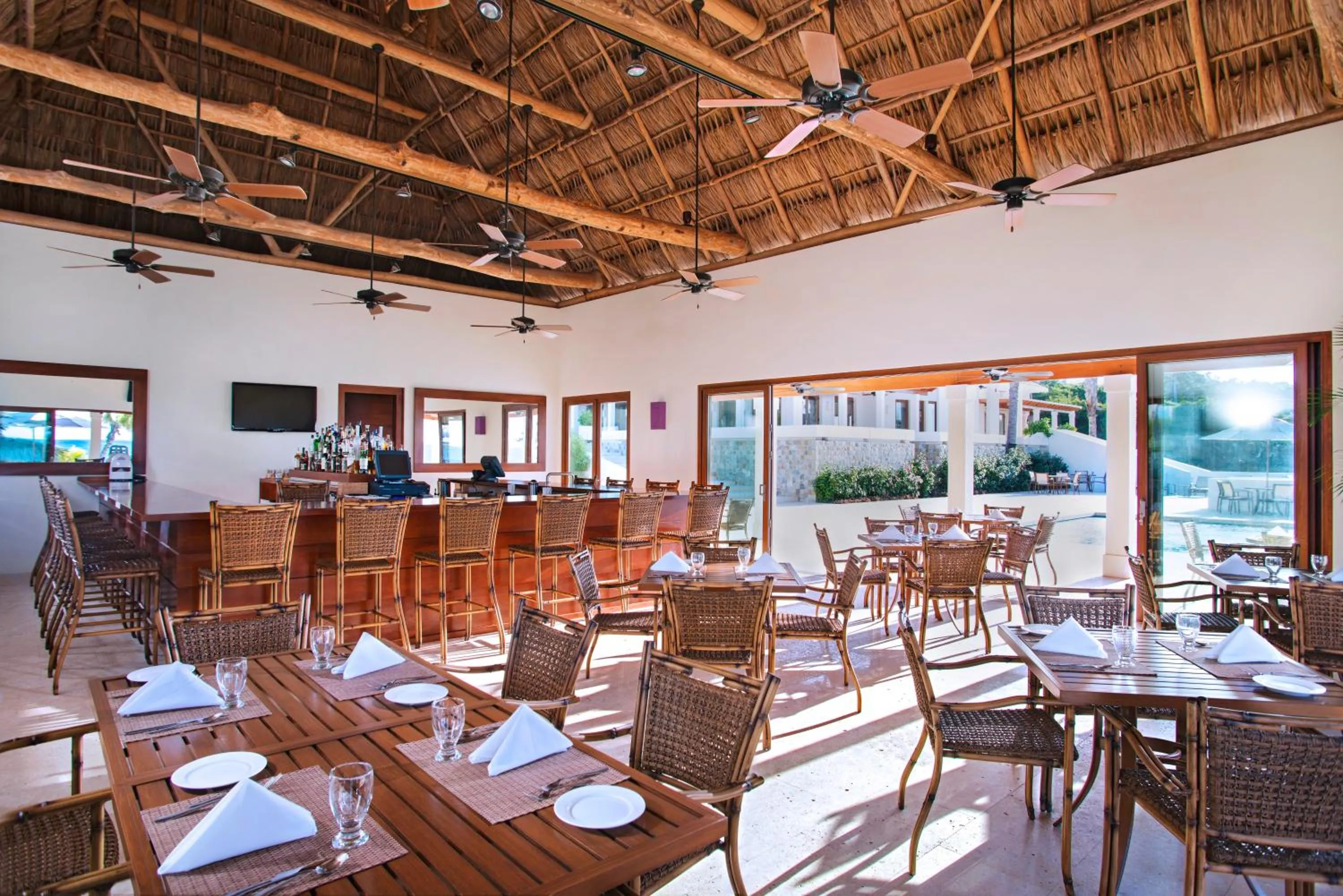 Restaurant/places to eat in Las Verandas Hotel & Villas