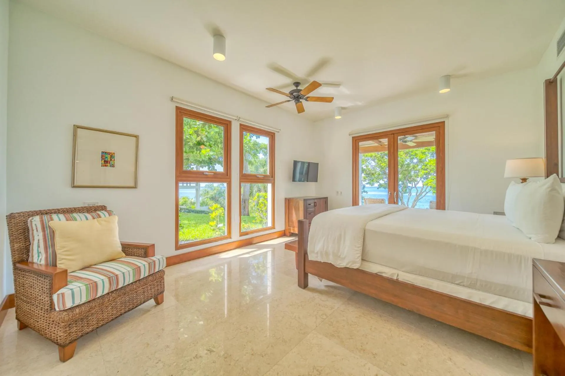 Photo of the whole room, Bed in Las Verandas Hotel & Villas