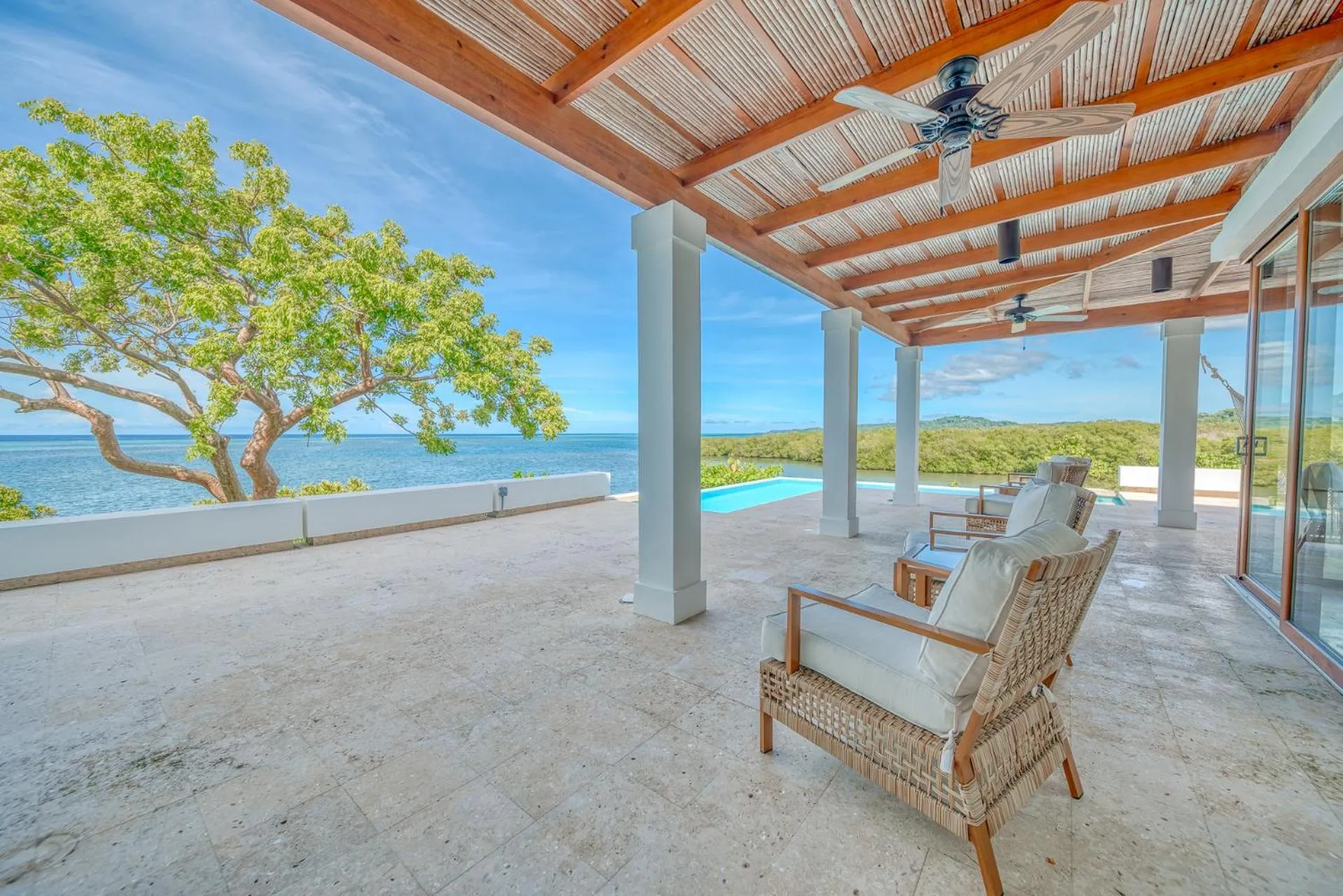 Beach in Las Verandas Hotel & Villas