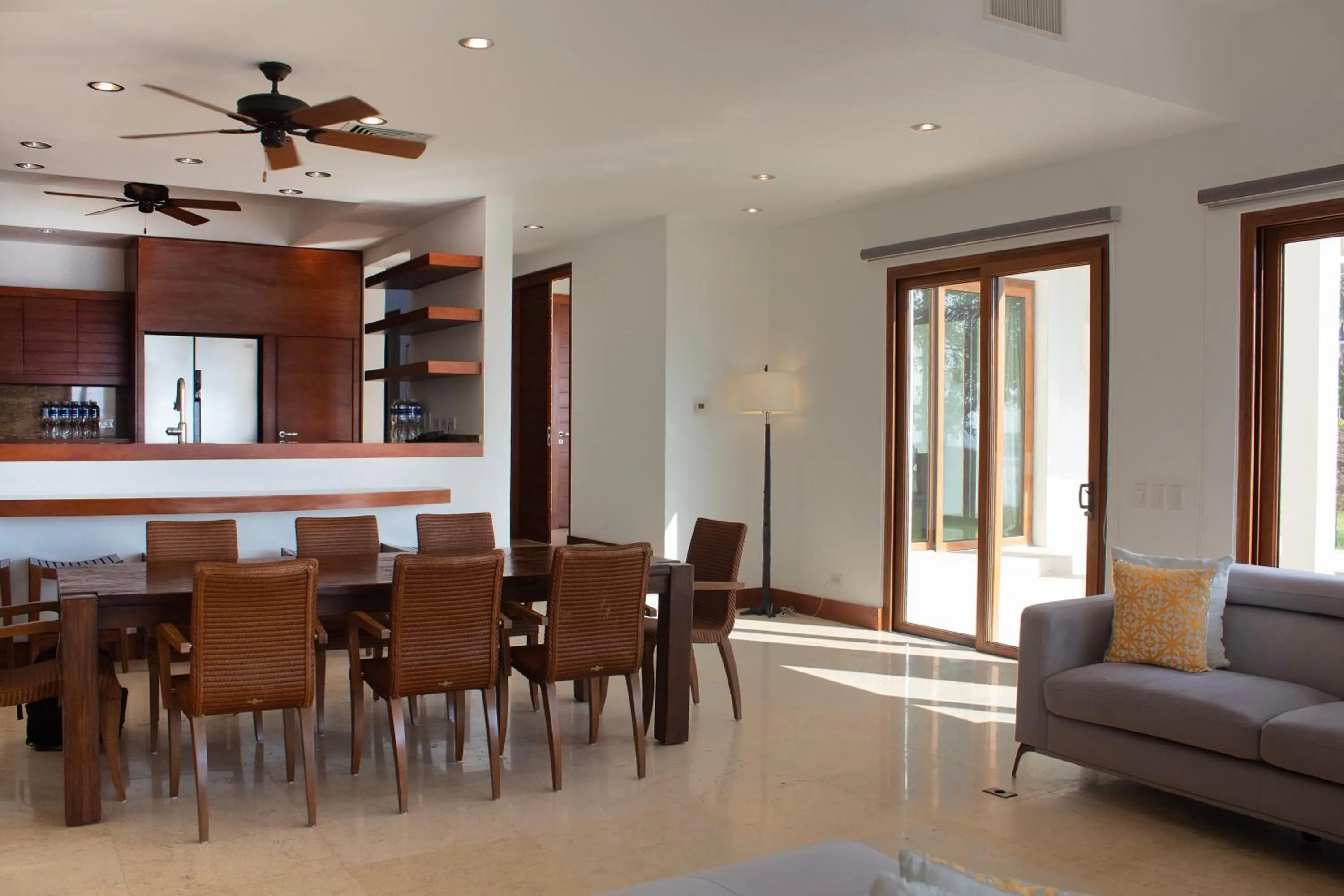 Kitchen or kitchenette in Las Verandas Hotel & Villas