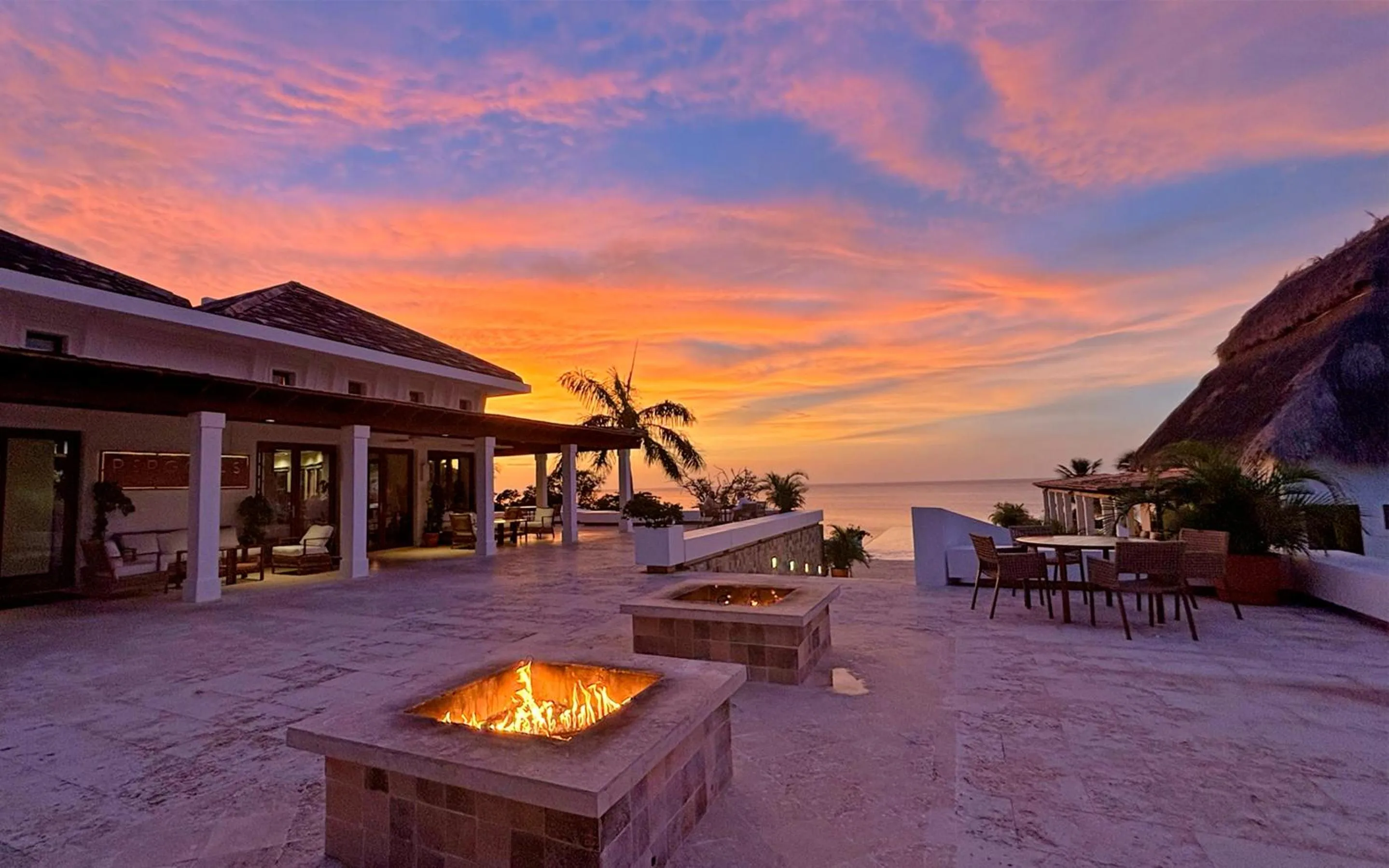 Patio in Las Verandas Hotel & Villas