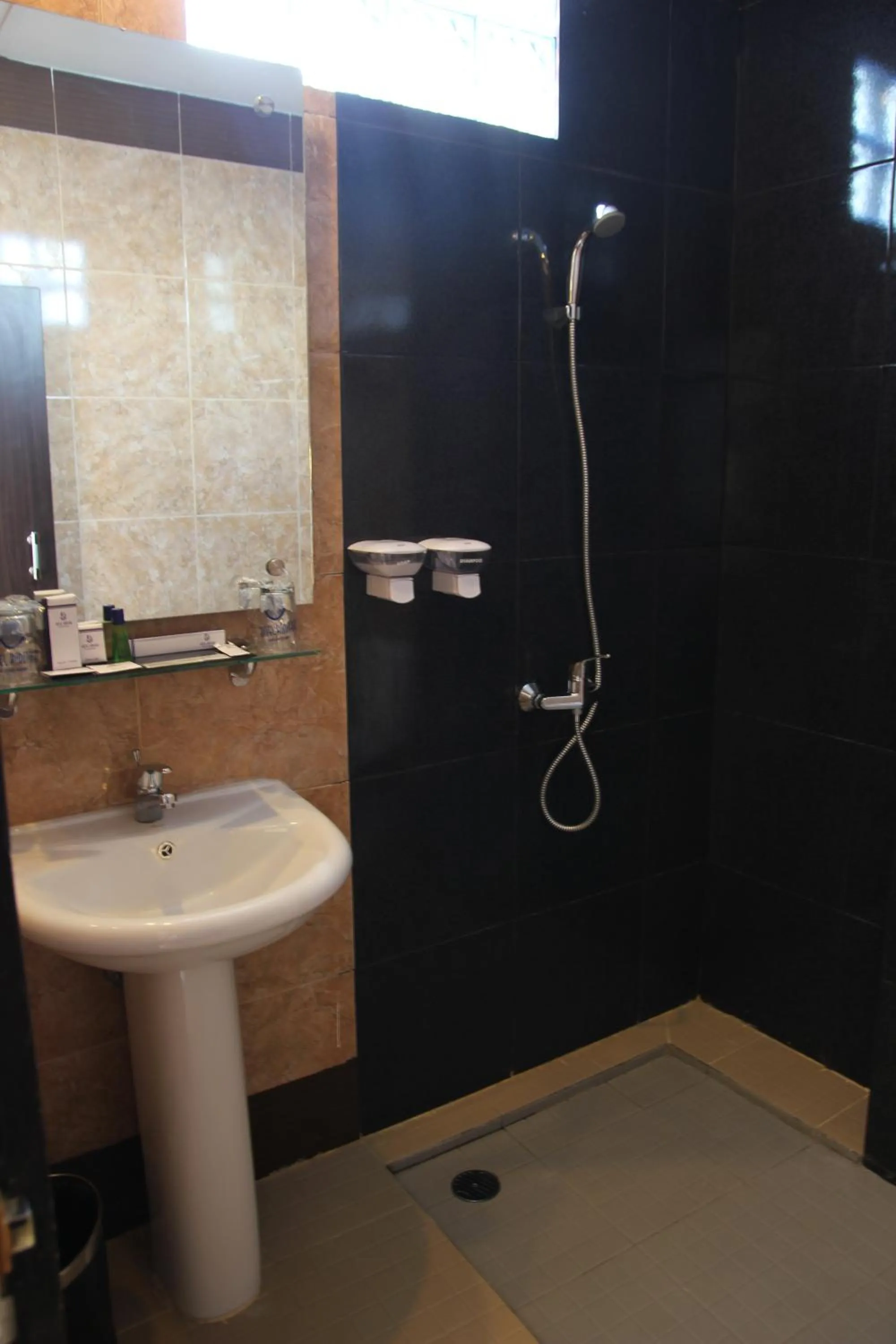 Bathroom in Hotel Roditha Banjarbaru