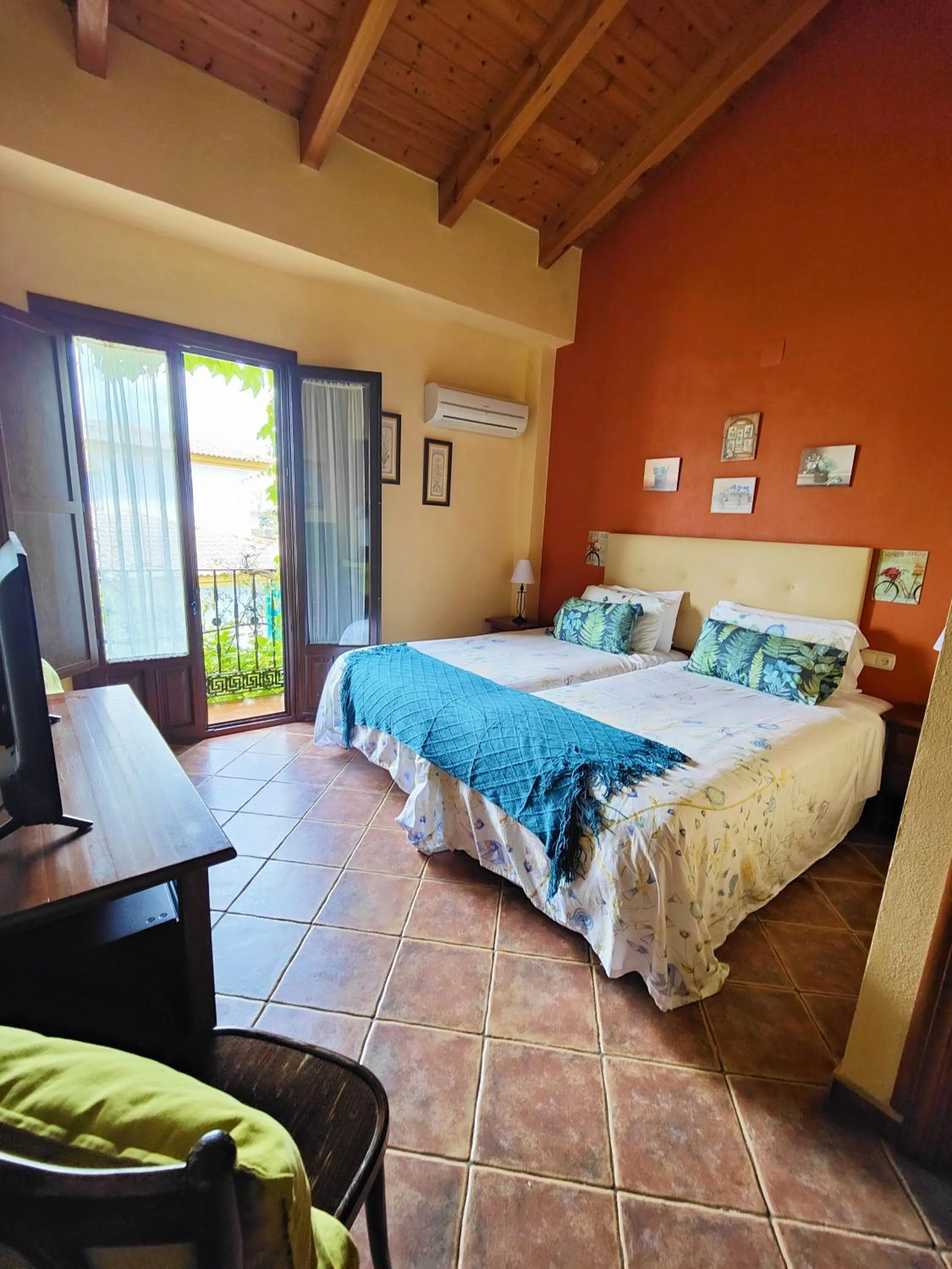 Bed in Hotel Doñana Blues