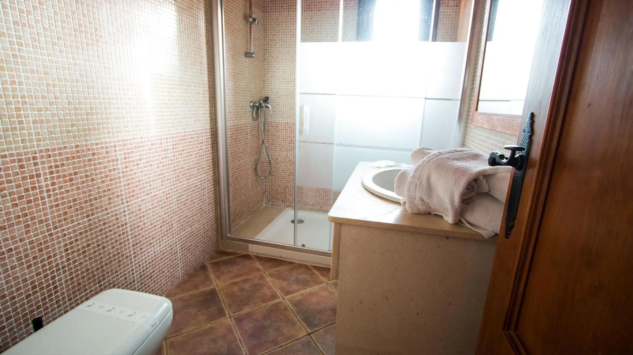 Shower in Hotel Doñana Blues