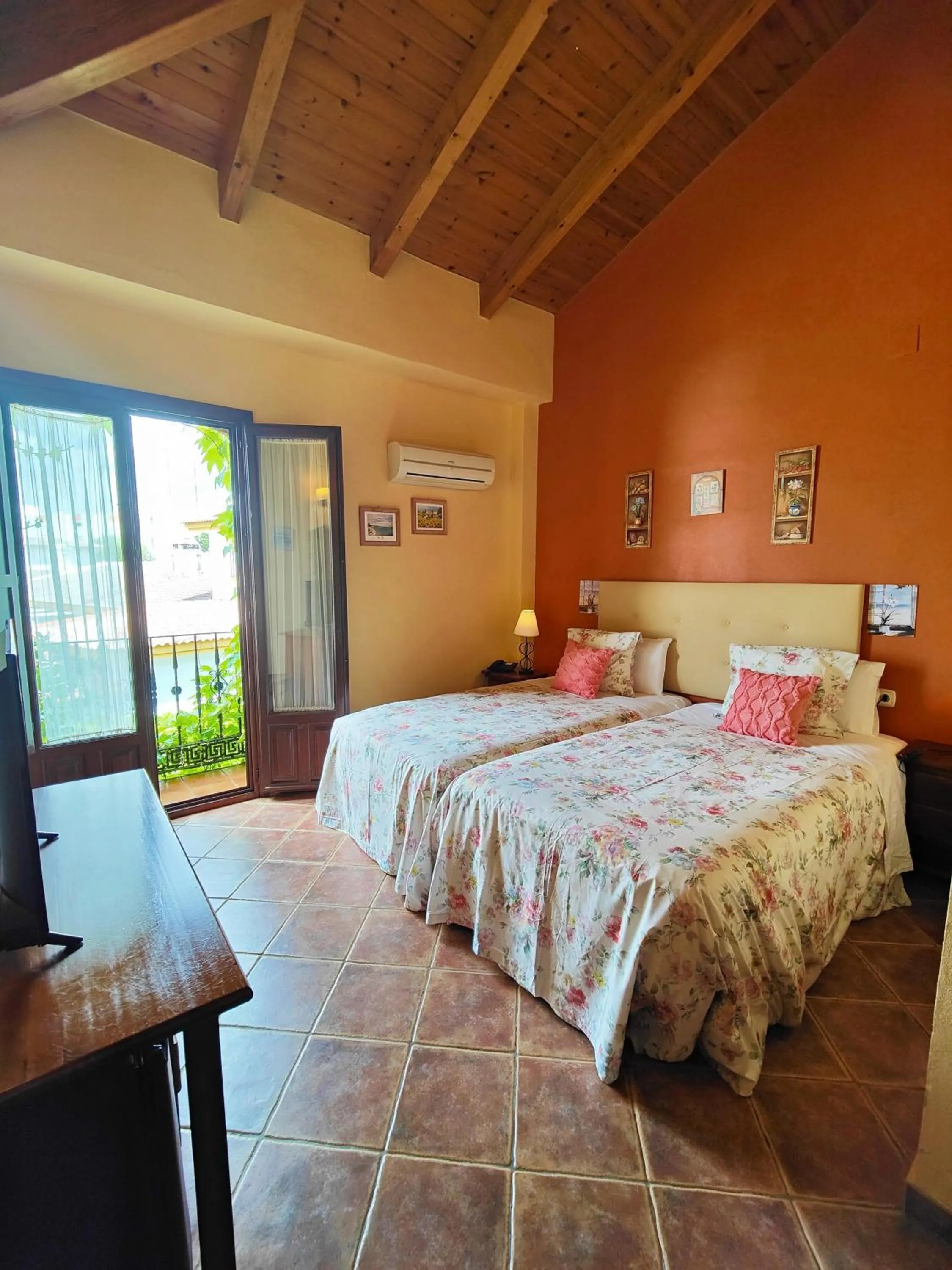 Bed in Hotel Doñana Blues