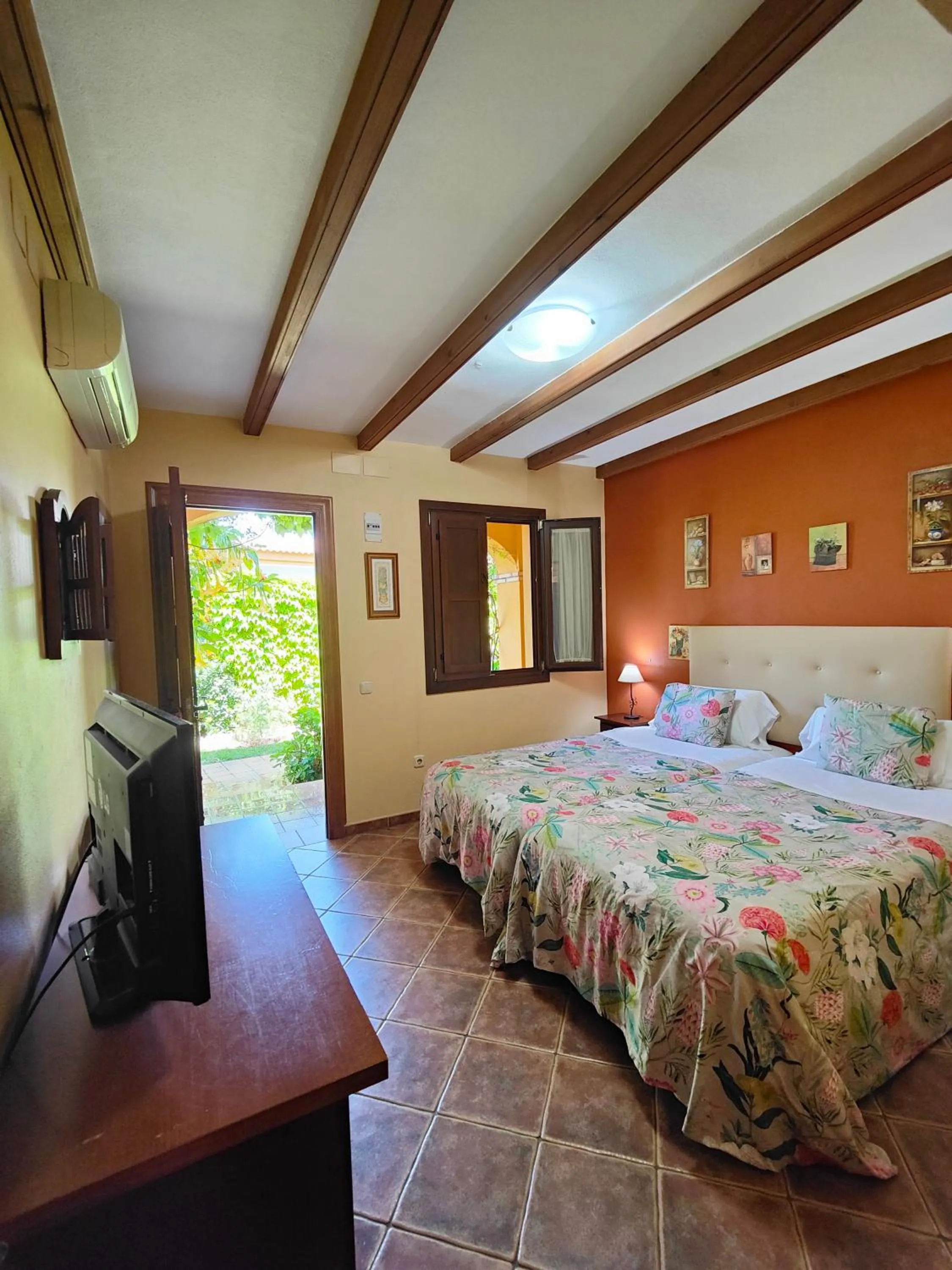 Bedroom, Bed in Hotel Doñana Blues