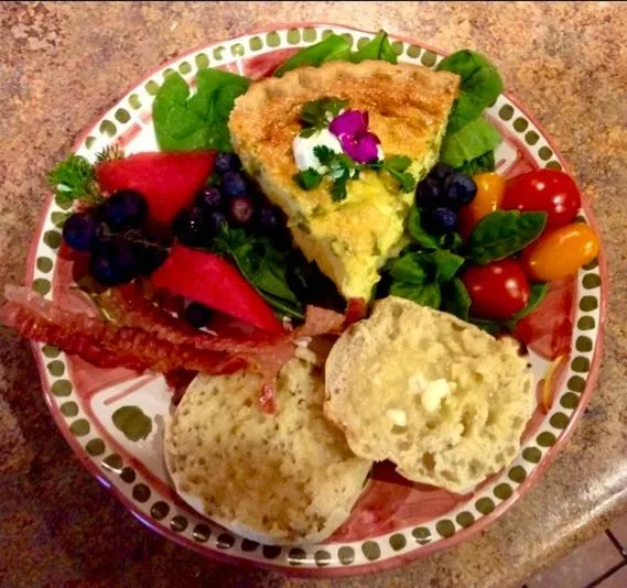 Food and drinks in Yellowstone Cattle Baron EnSuite, Private Entrance & Parking - Prairie Rose B&B