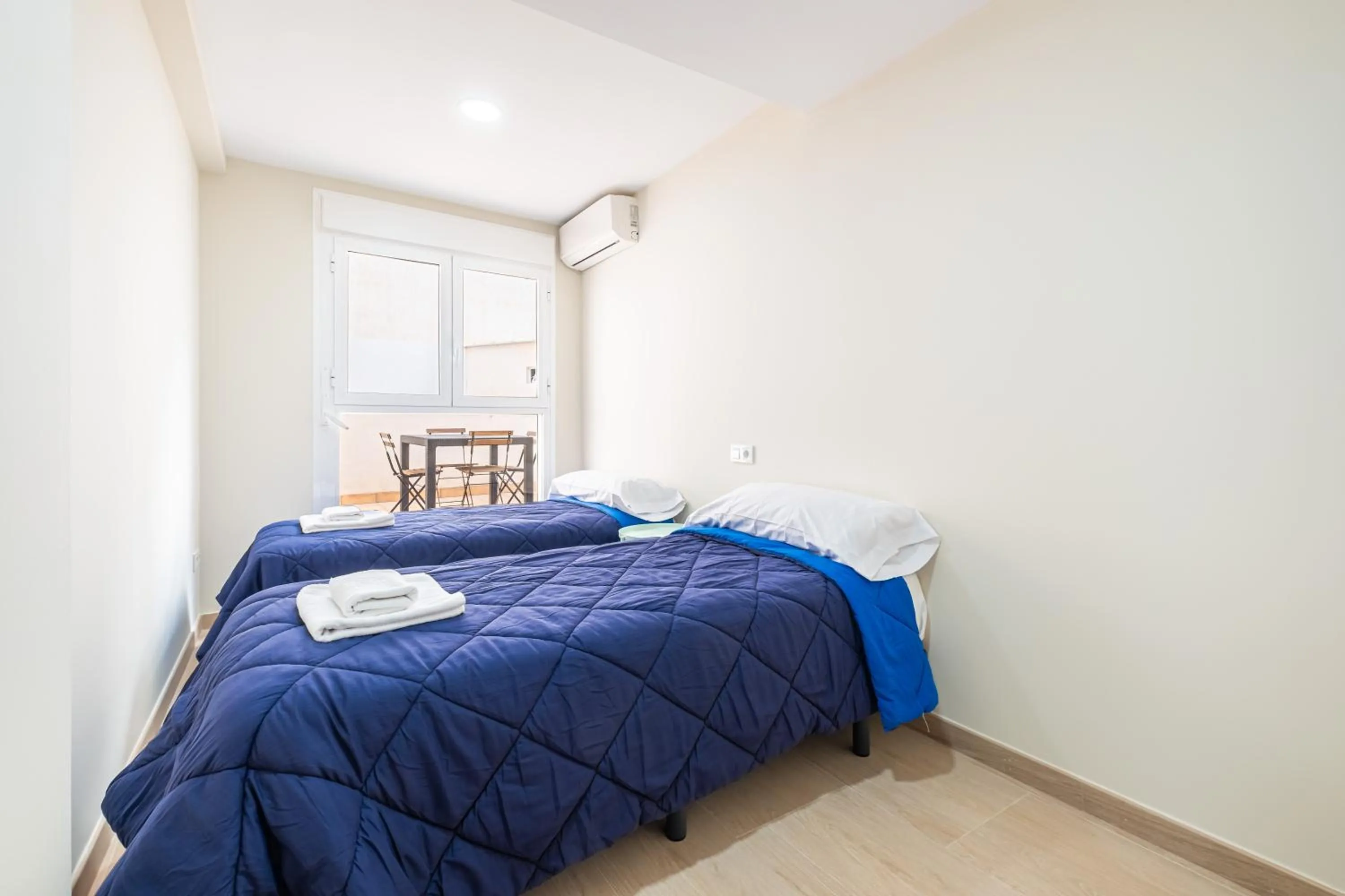 Bed in Apartamentos La Rosita Old Town