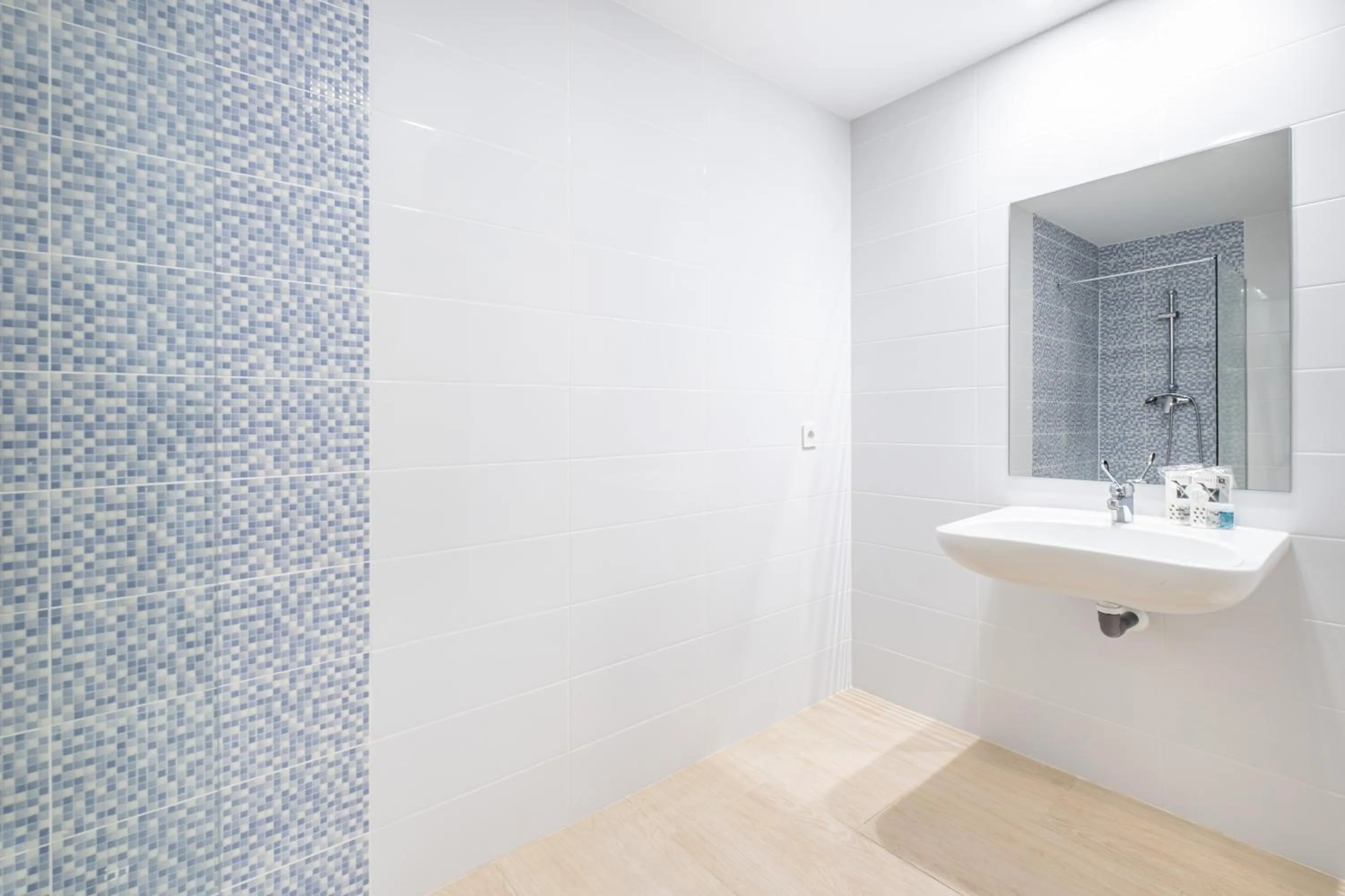 Toilet in Apartamentos La Rosita Old Town