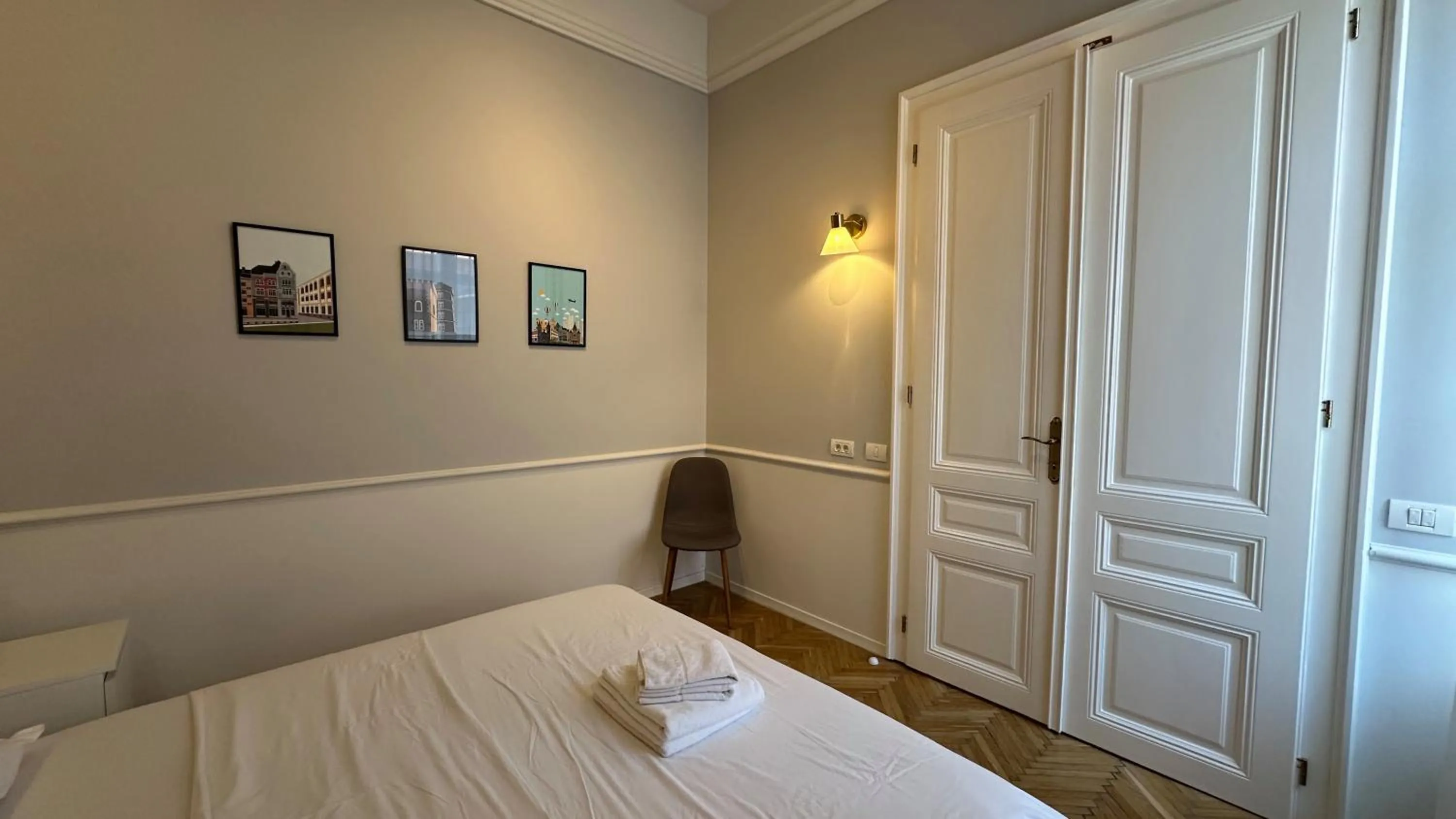 Bed in Carol Residence - ultra central - powered by NEO