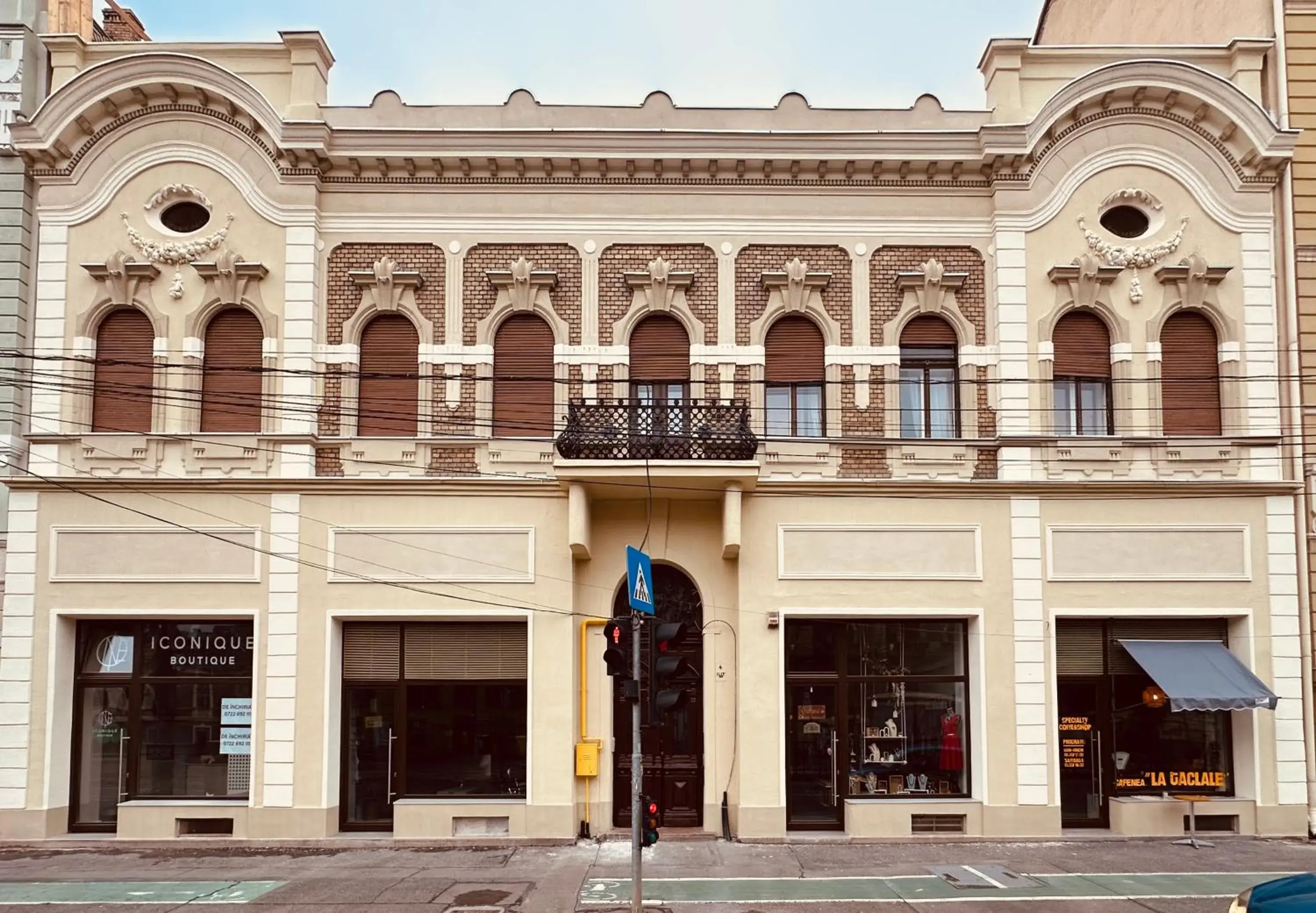 Deluxe Queen Studio in Carol Residence - ultra central - powered by NEO Deluxe Queen Studio in Carol Residence - ultra central - powered by NEO