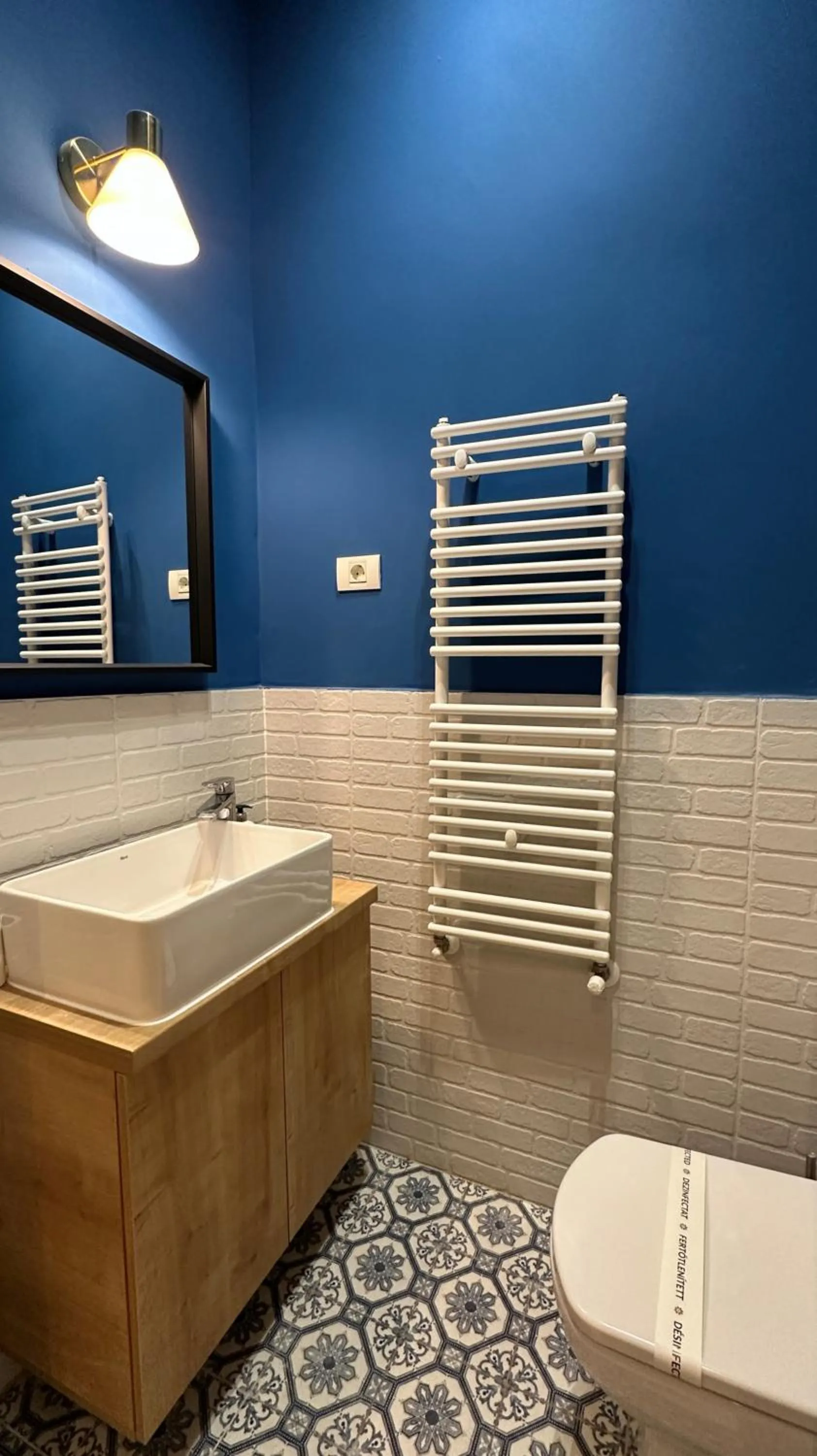 Toilet in Carol Residence - ultra central - powered by NEO