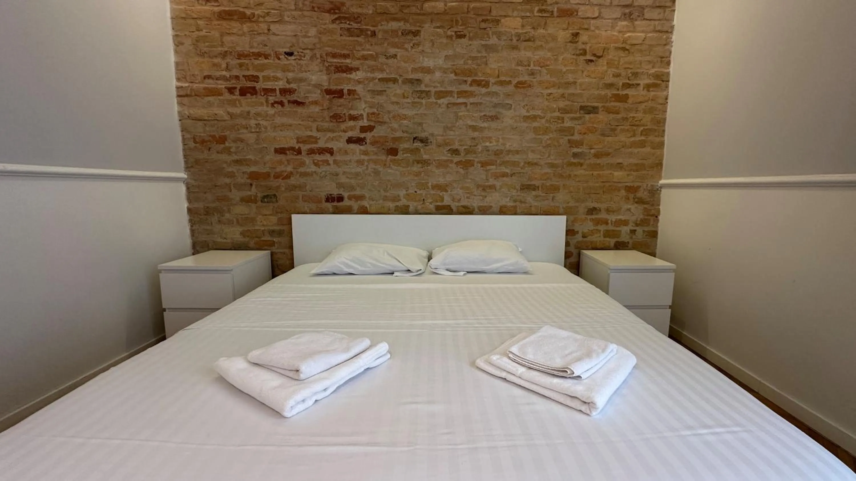 Bedroom, Bed in Carol Residence - ultra central - powered by NEO