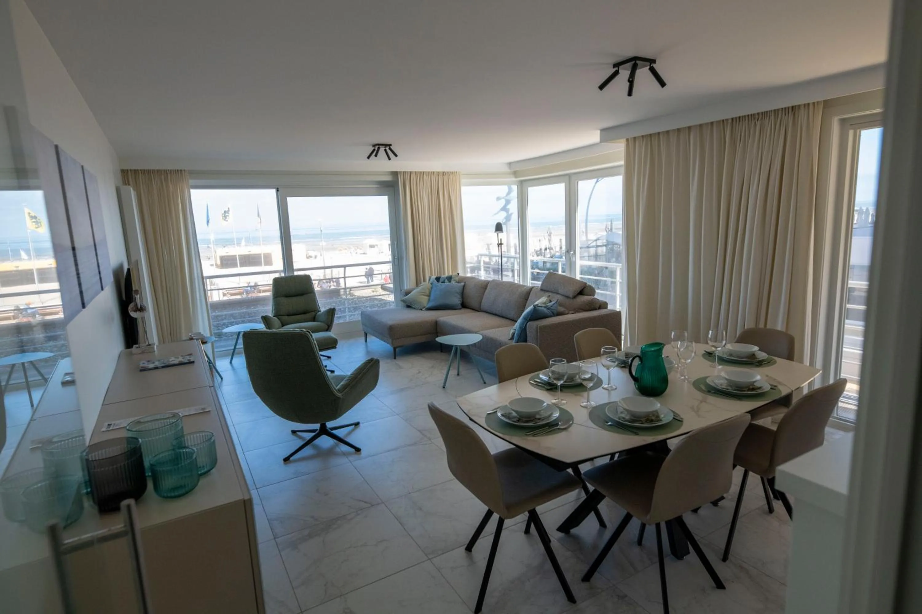 Seaview Terlinck II - Luxe hoekappartement met zeezicht 6 personen