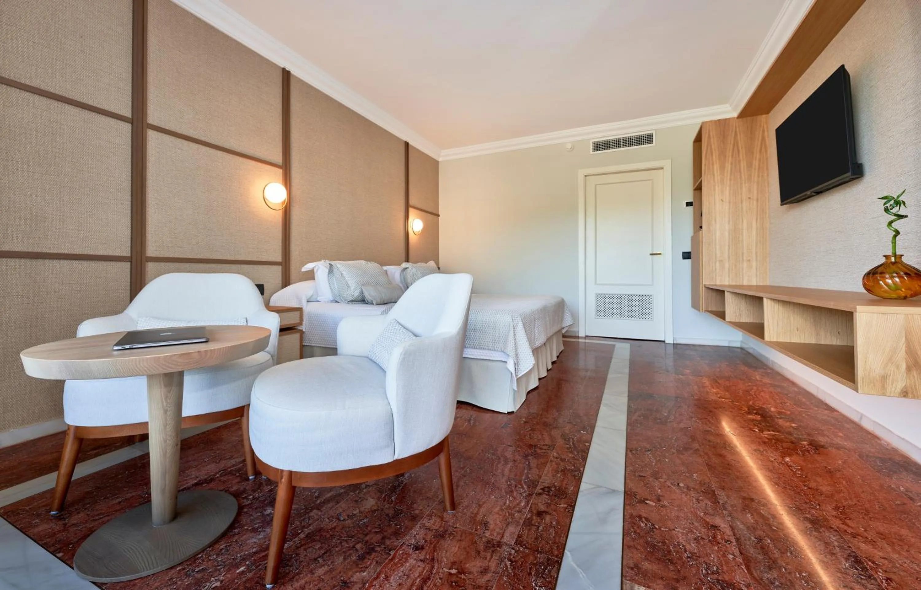 Decorative detail in Hotel Serrano Palace